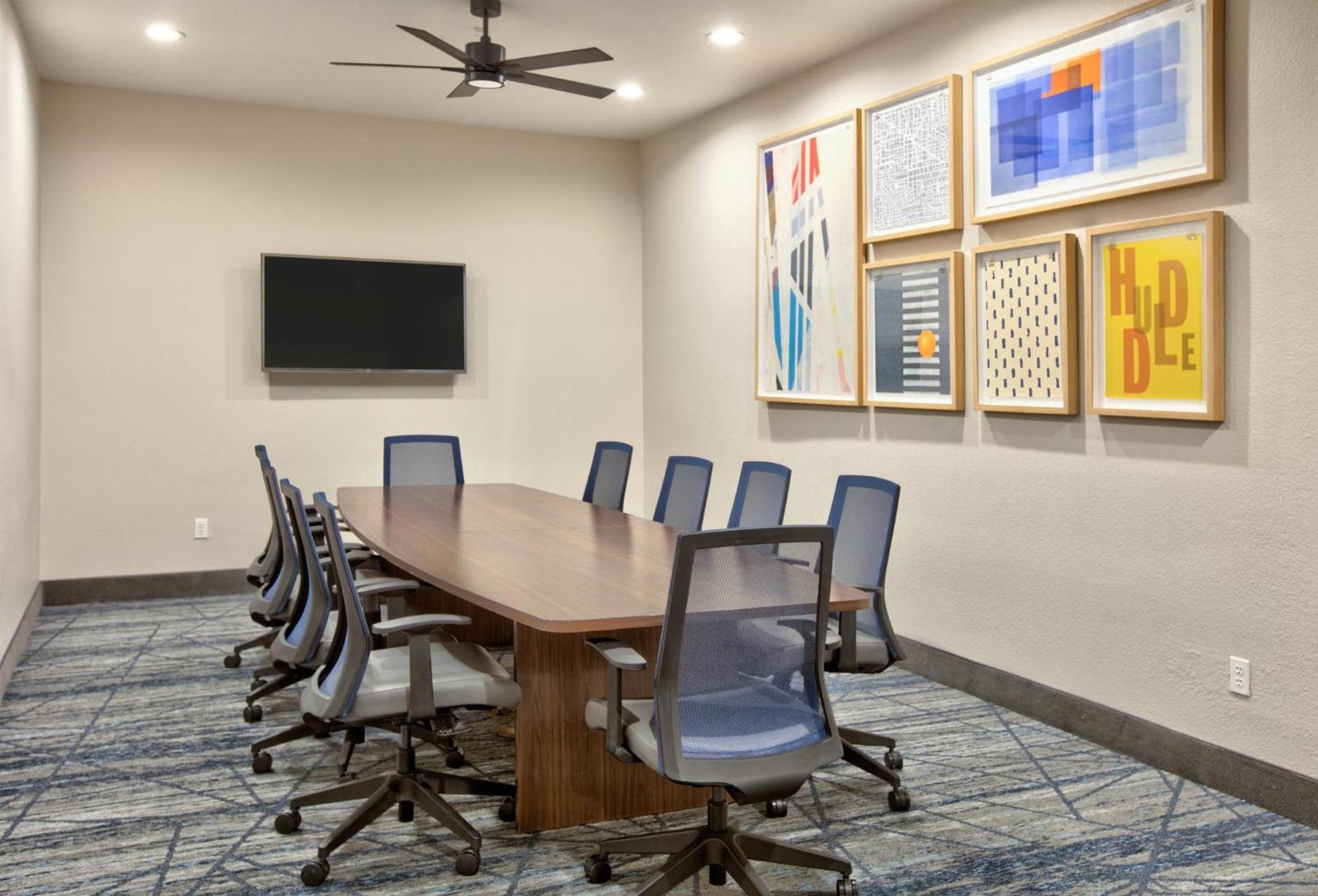 Holiday Inn Express & Suites North Dallas at Preston by IHG photo 52