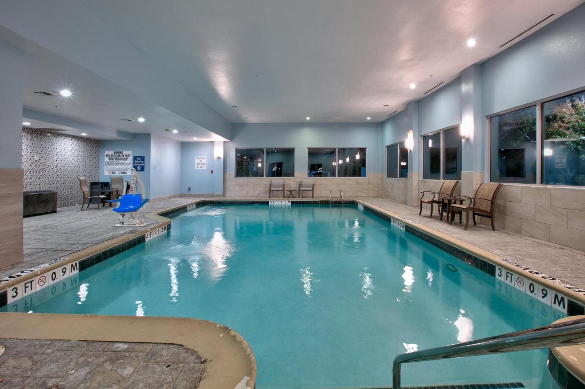 Holiday Inn Express & Suites North Dallas at Preston by IHG photo 63
