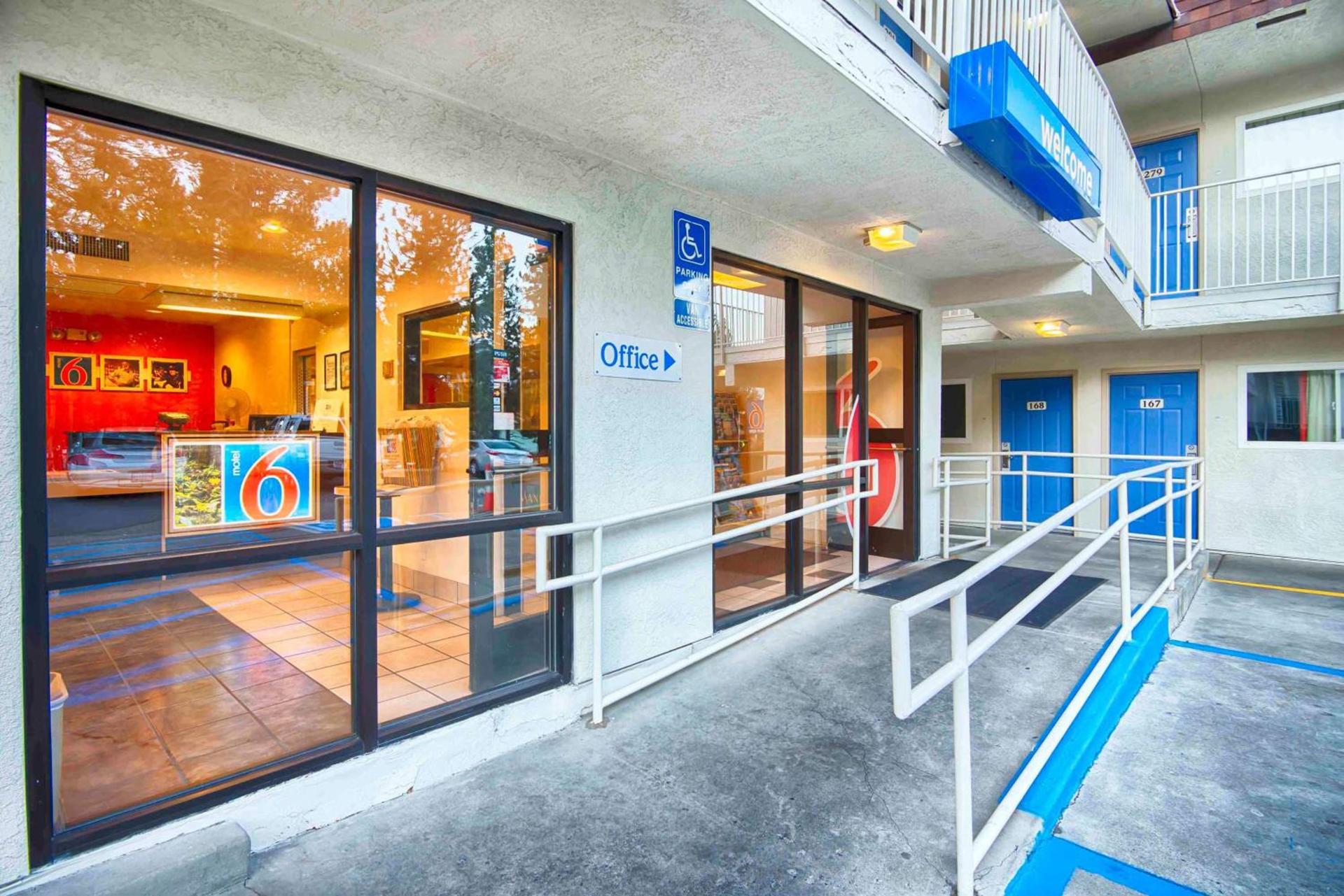 Motel 6-Mammoth Lakes, CA photo 3