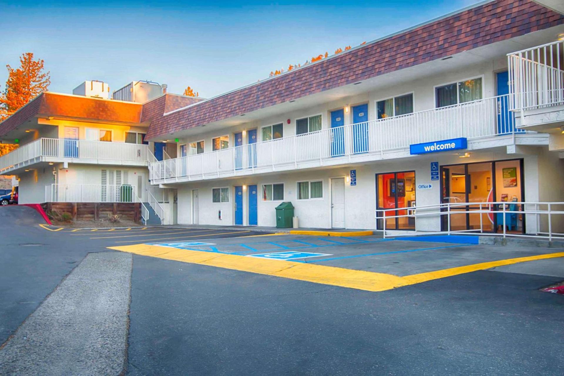 Motel 6-Mammoth Lakes, CA photo 6