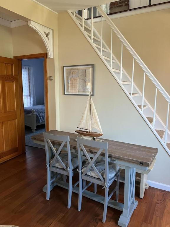 New Listing ! Captain's Cottage - Cold Spring Harbor Water Views photo 7