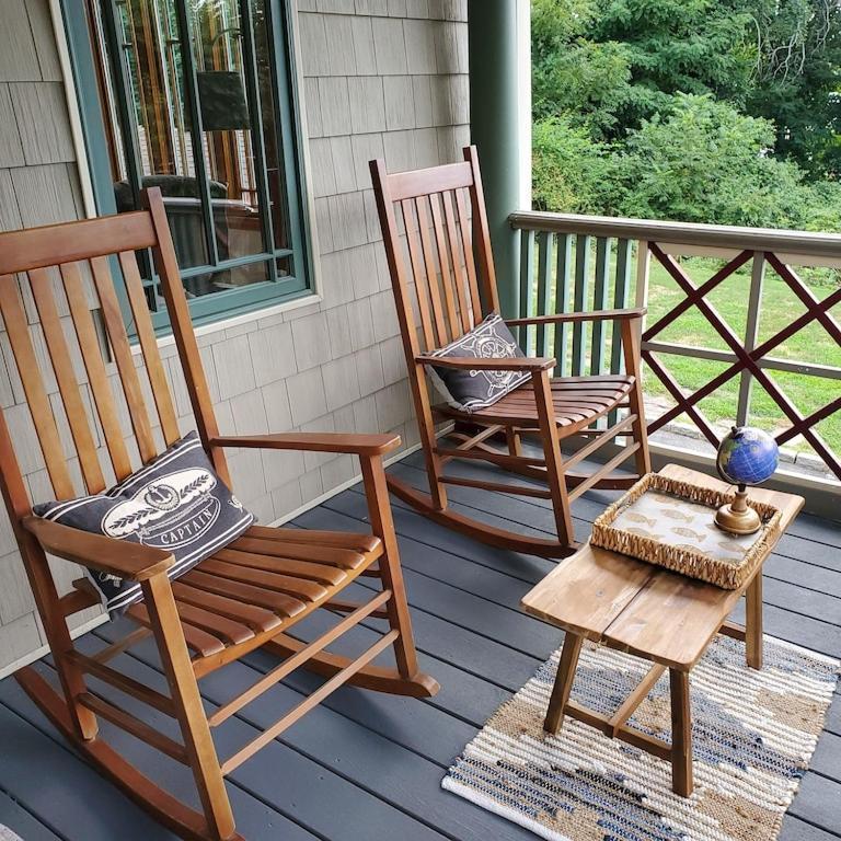 New Listing ! Captain's Cottage - Cold Spring Harbor Water Views photo 21