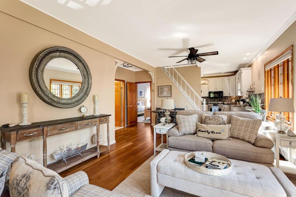 New Listing ! Captain's Cottage - Cold Spring Harbor Water Views photo 32