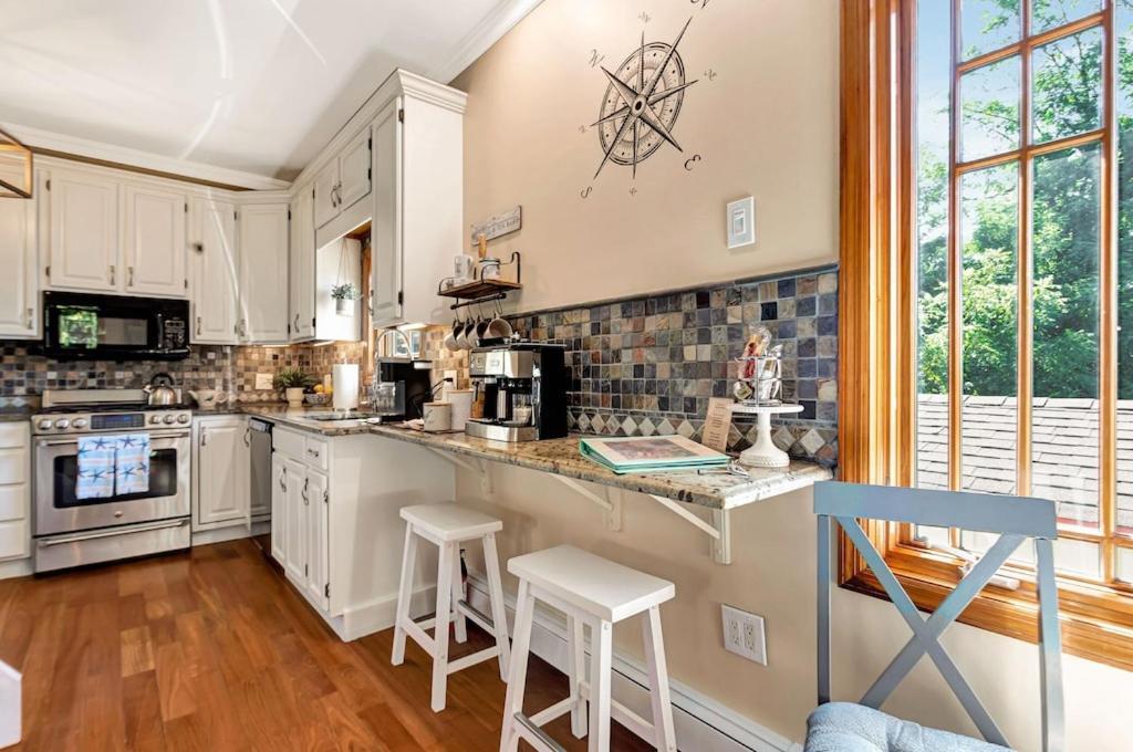 New Listing ! Captain's Cottage - Cold Spring Harbor Water Views photo 45