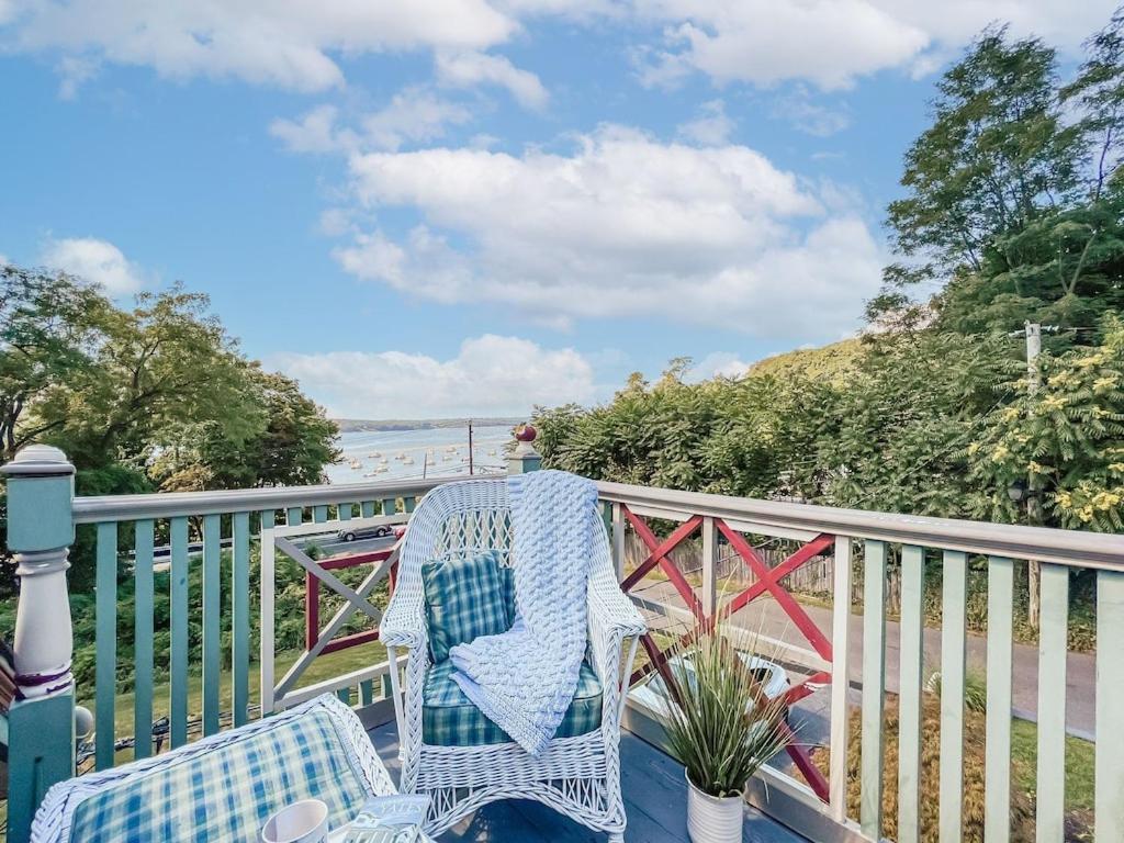 New Listing ! Captain's Cottage - Cold Spring Harbor Water Views photo 66