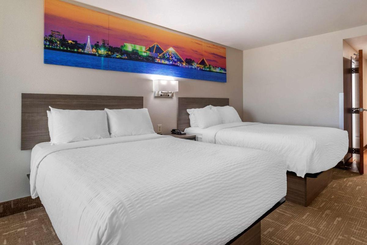 Clarion Pointe Galveston Seawall photo 36