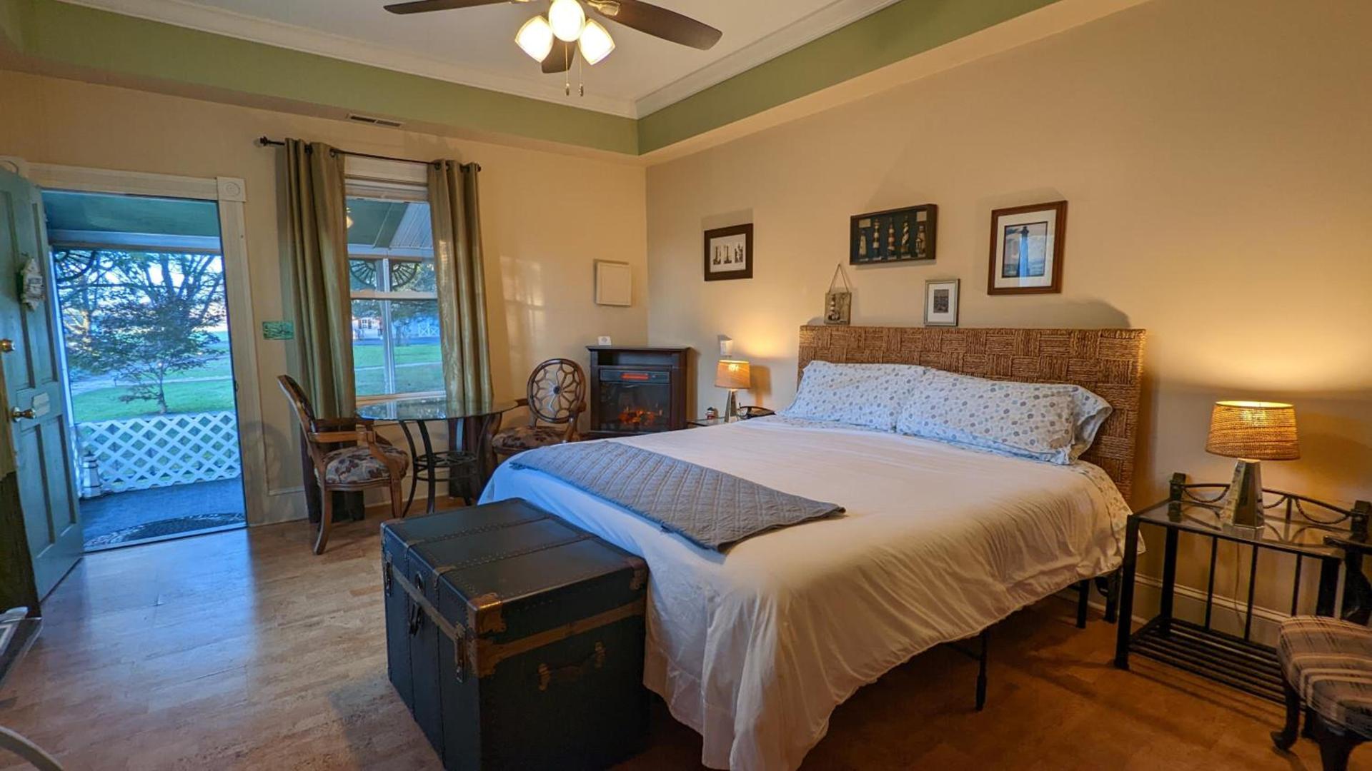 Garden and Sea Inn photo 21