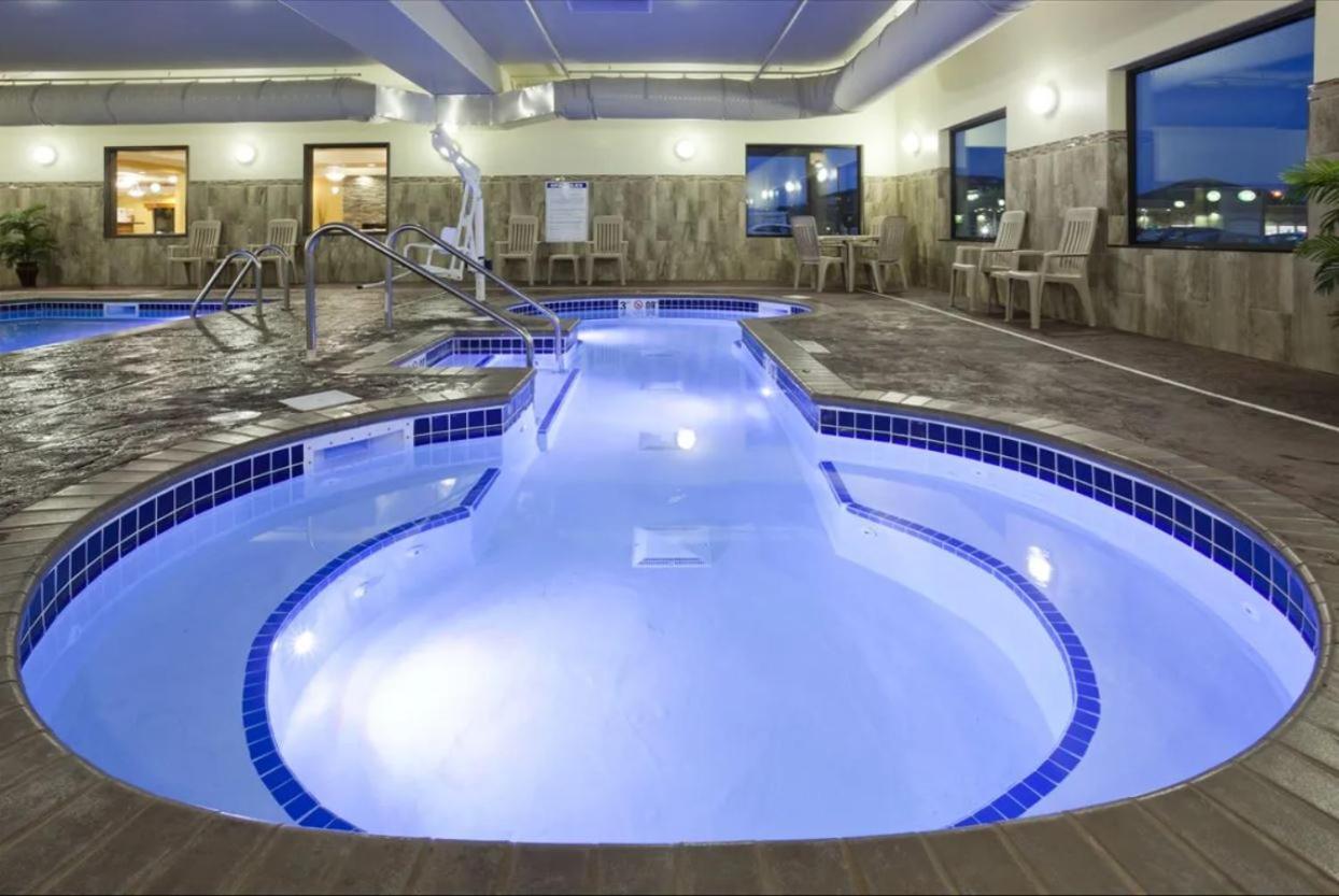 Comfort Inn & Suites Grand Forks near Alerus Center photo 6