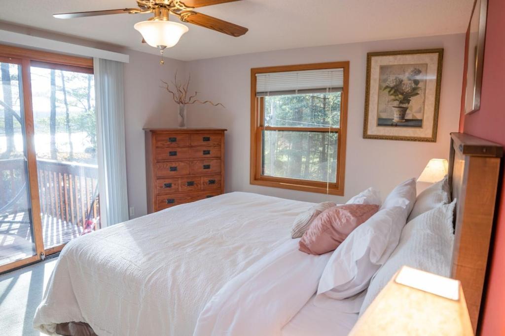 TheLake House photo 22