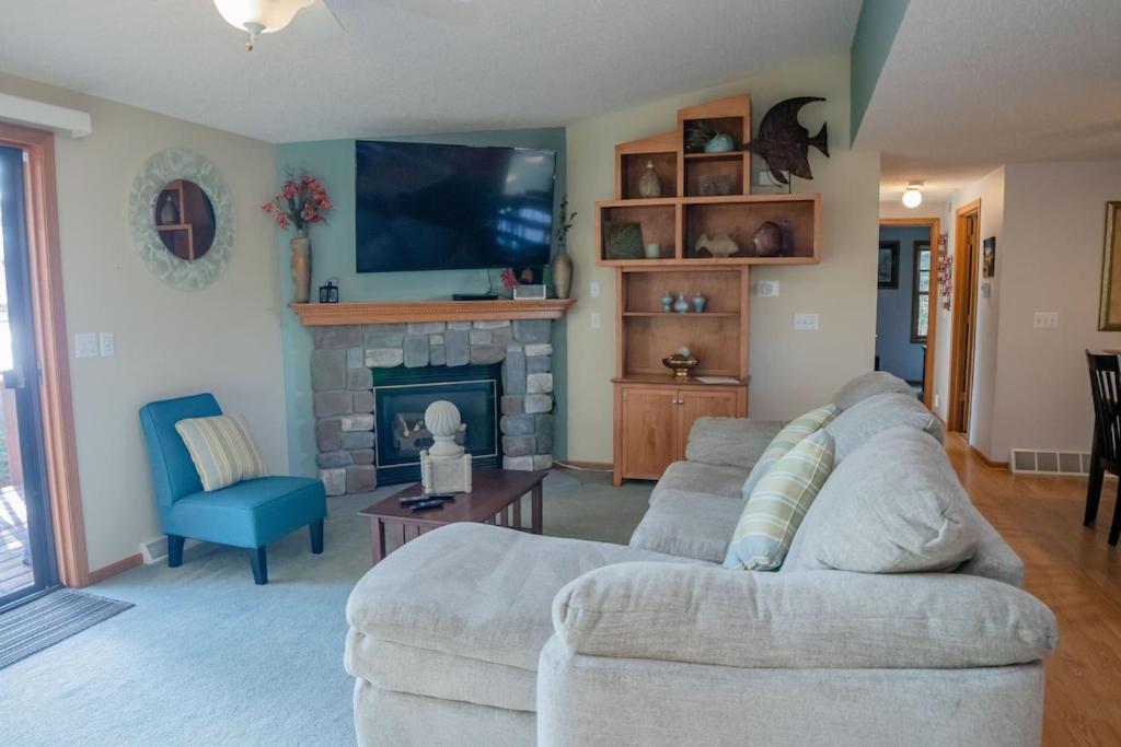TheLake House photo 3