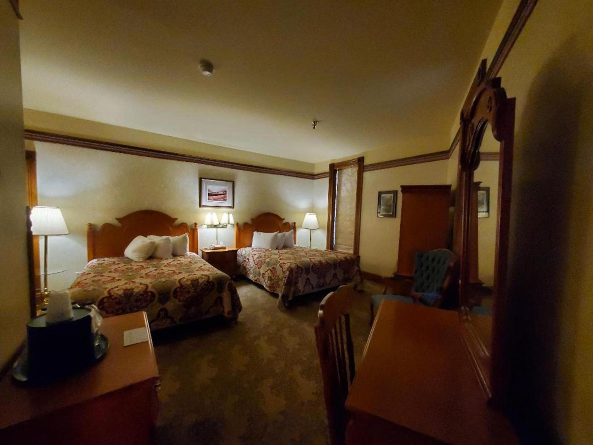 Historic Bullock Hotel photo 42