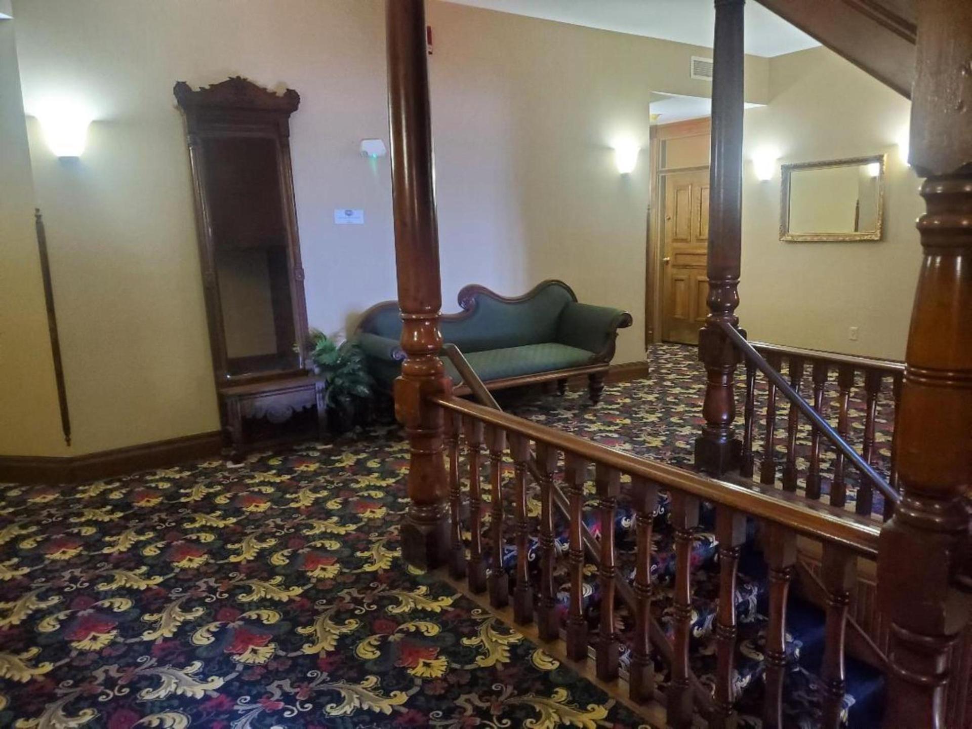 Historic Bullock Hotel photo 25