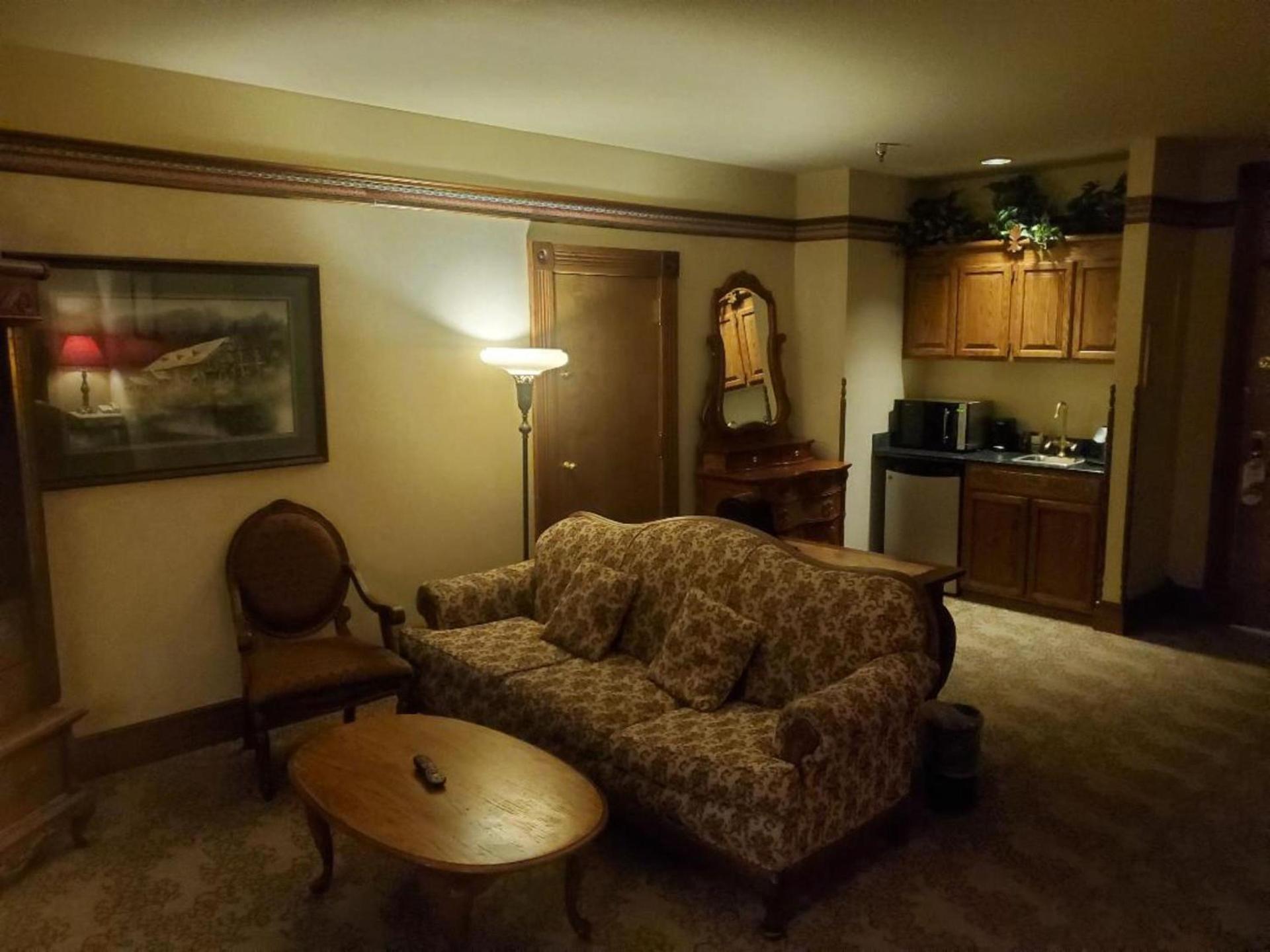 Historic Bullock Hotel photo 4
