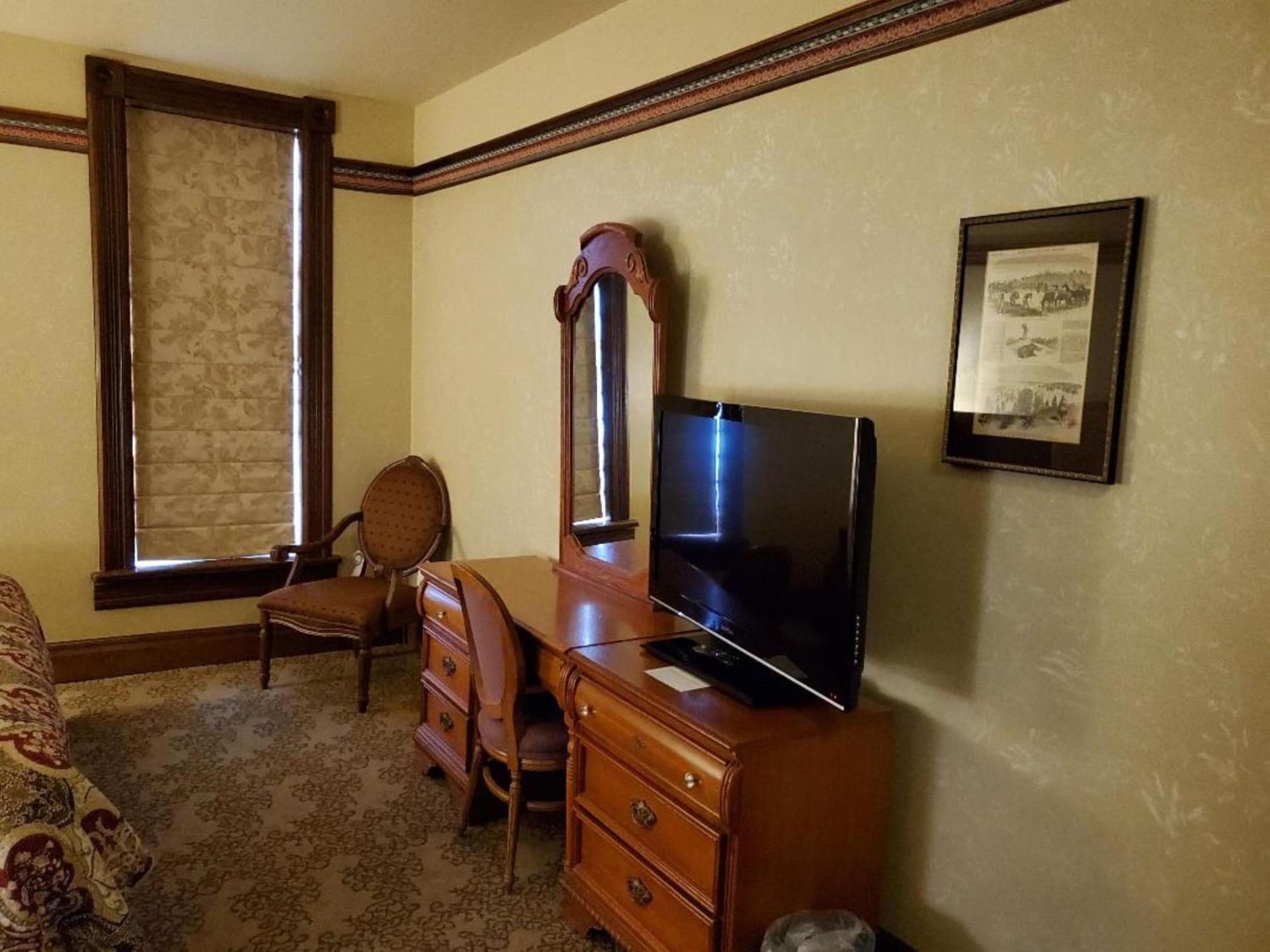 Historic Bullock Hotel photo 24