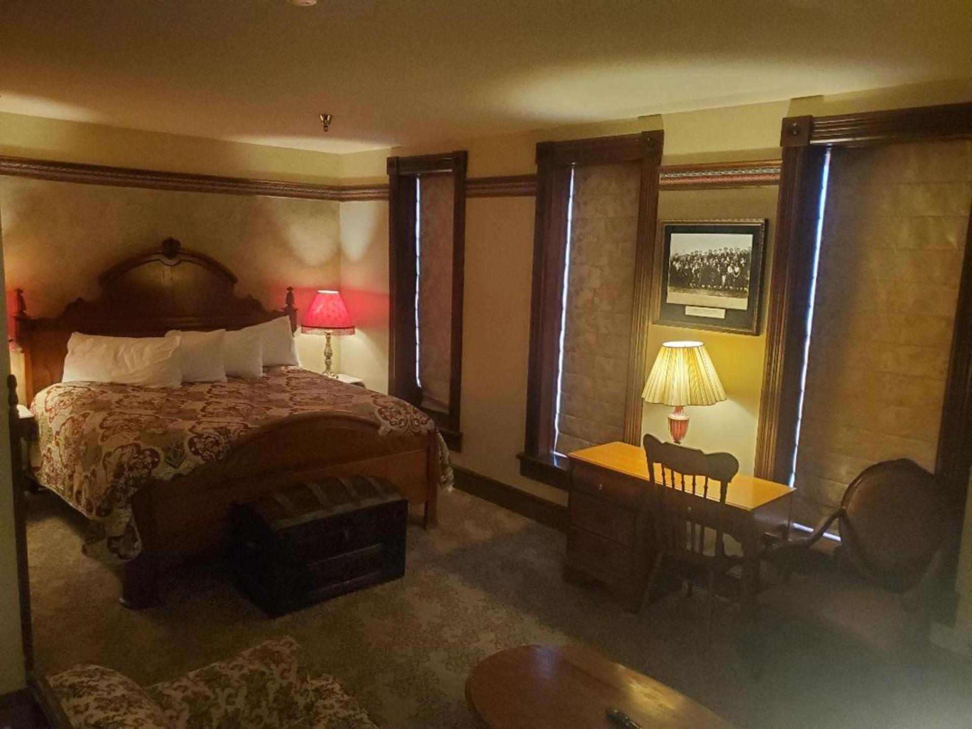 Historic Bullock Hotel photo 16