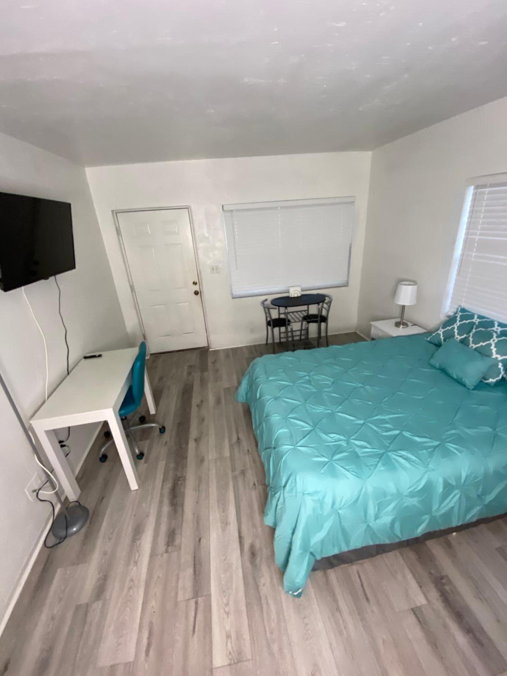 Uptown Inn & Suites photo 46