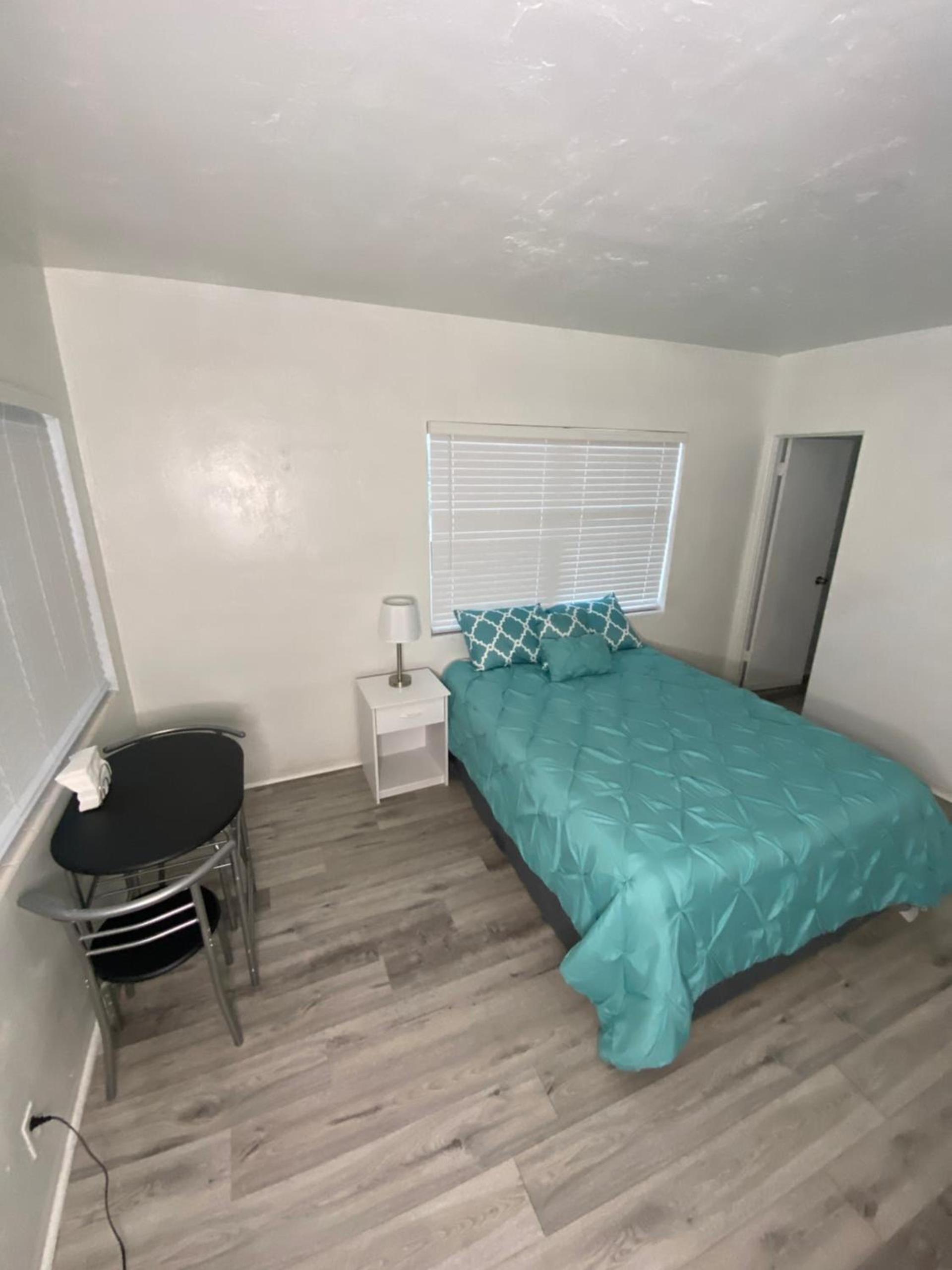 Uptown Inn & Suites photo 8