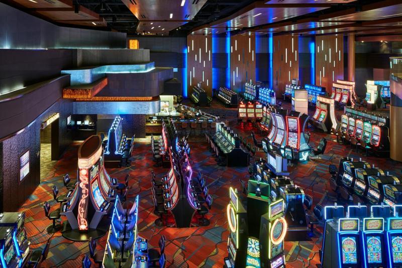 Harrah's Cherokee Casino Resort - A Caesars Rewards Destination photo 2