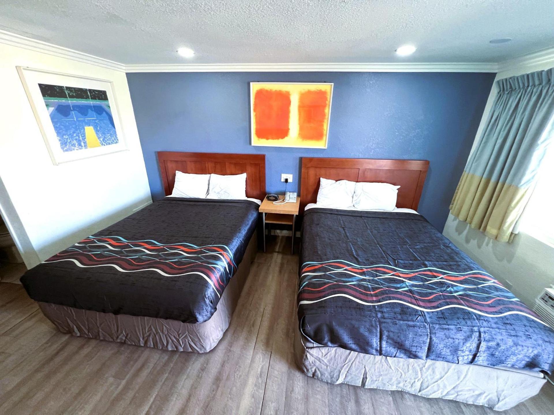 Hotel Ridgecrest An Extended Stay Studio photo 10