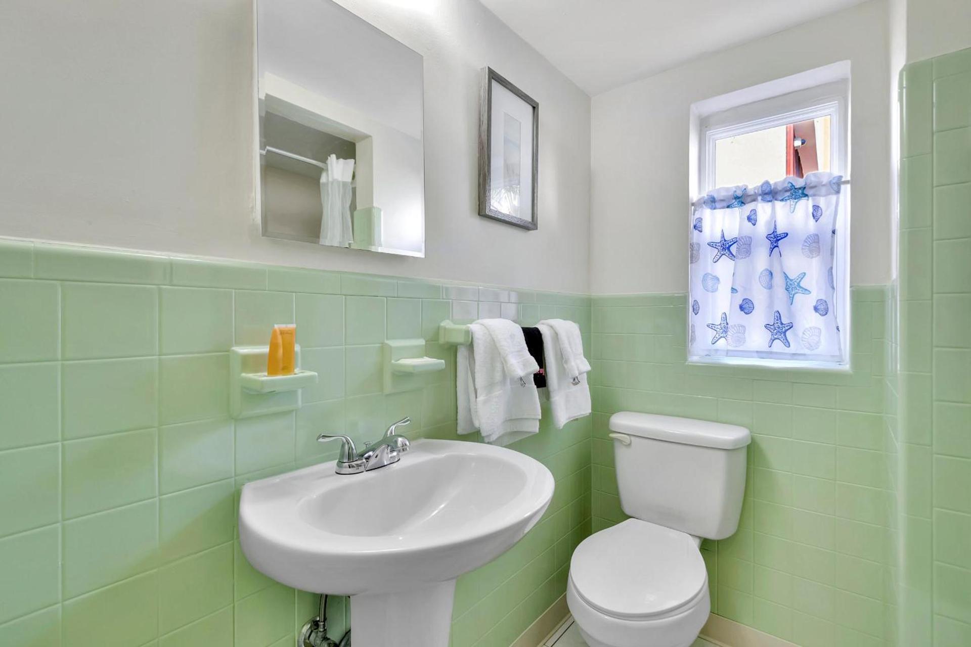 Seahorse Guesthouse photo 18