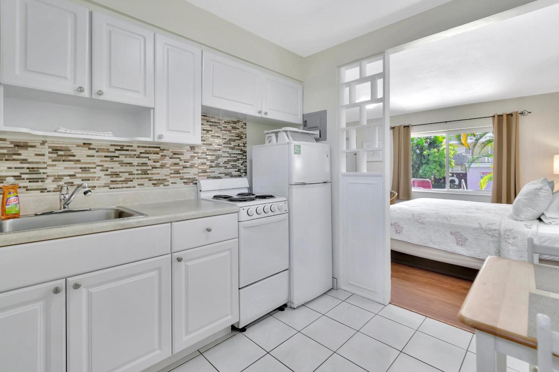 Seahorse Guesthouse photo 38