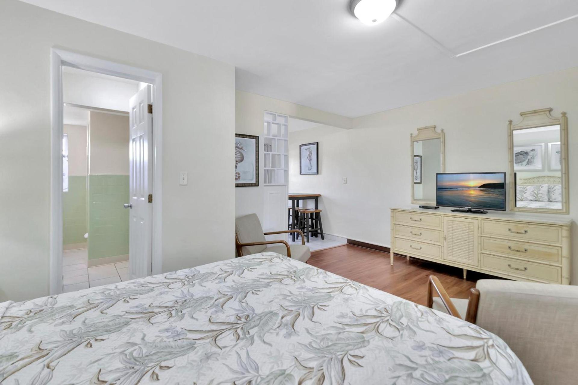 Seahorse Guesthouse photo 47