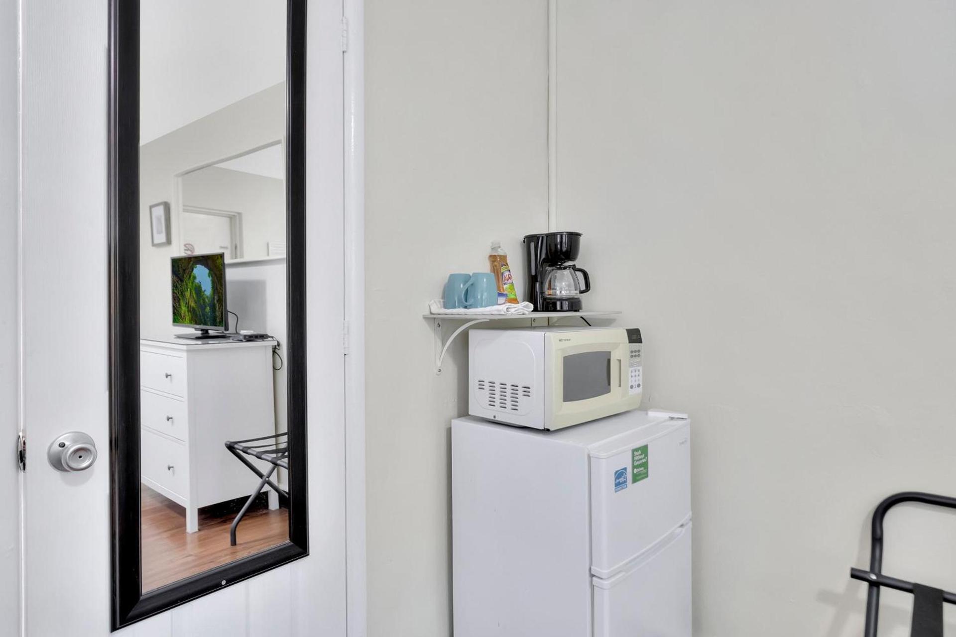 Seahorse Guesthouse photo 57