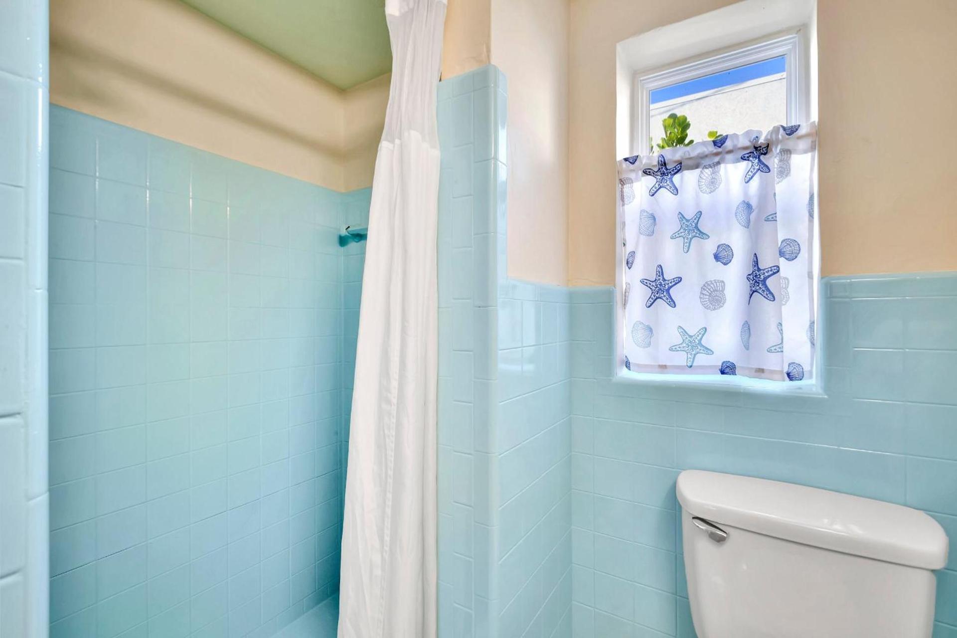 Seahorse Guesthouse photo 56