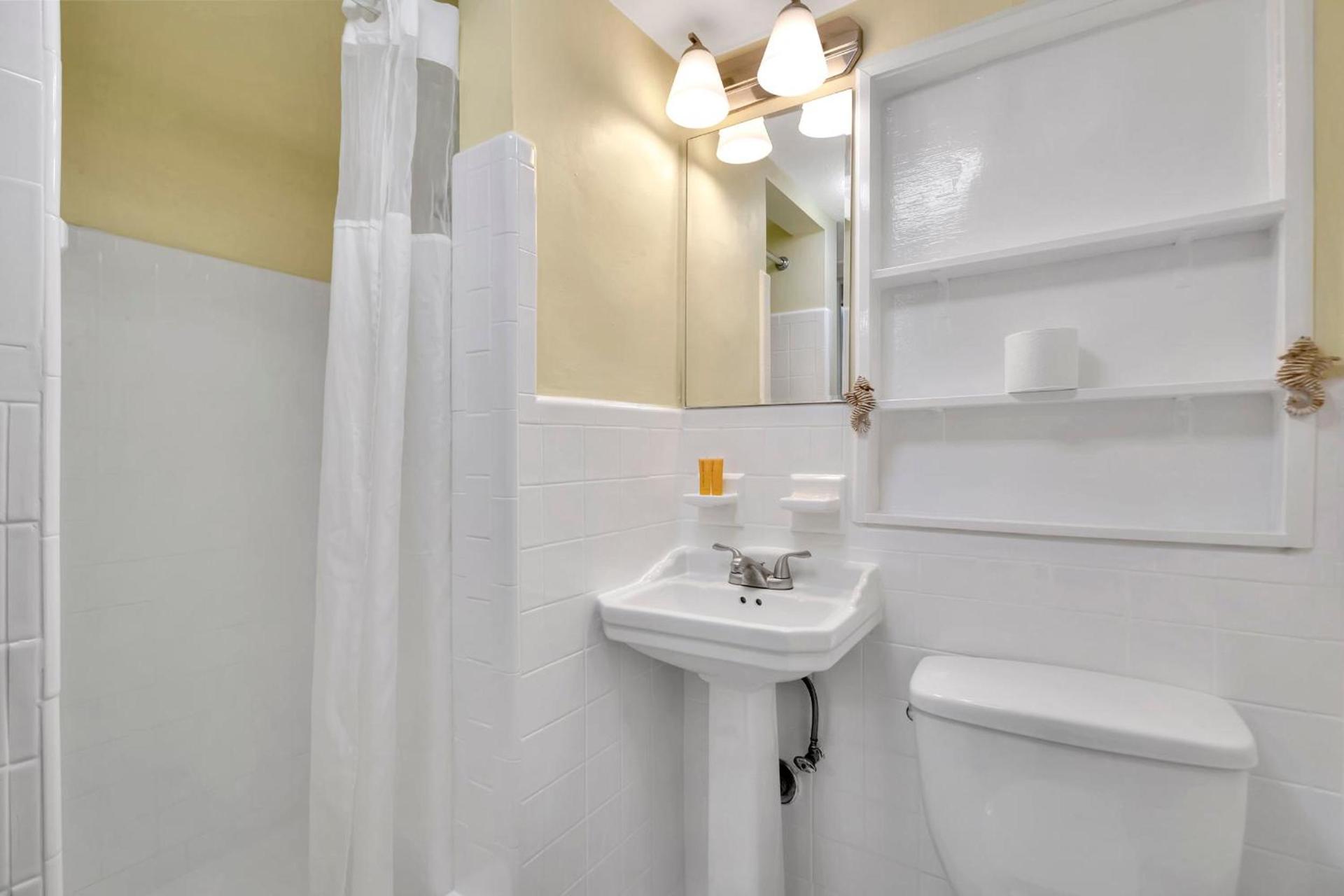 Seahorse Guesthouse photo 68