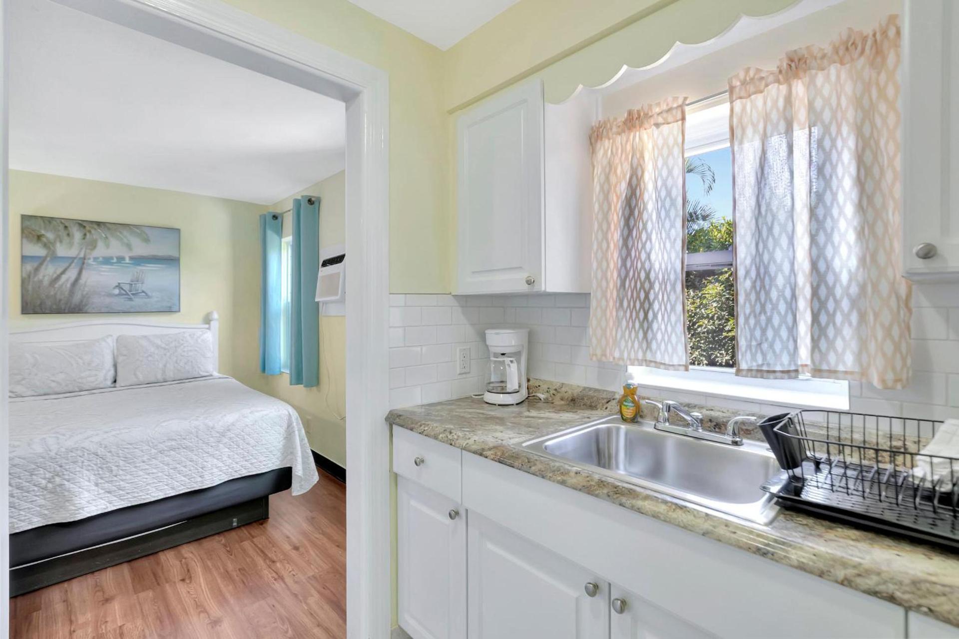 Seahorse Guesthouse photo 70