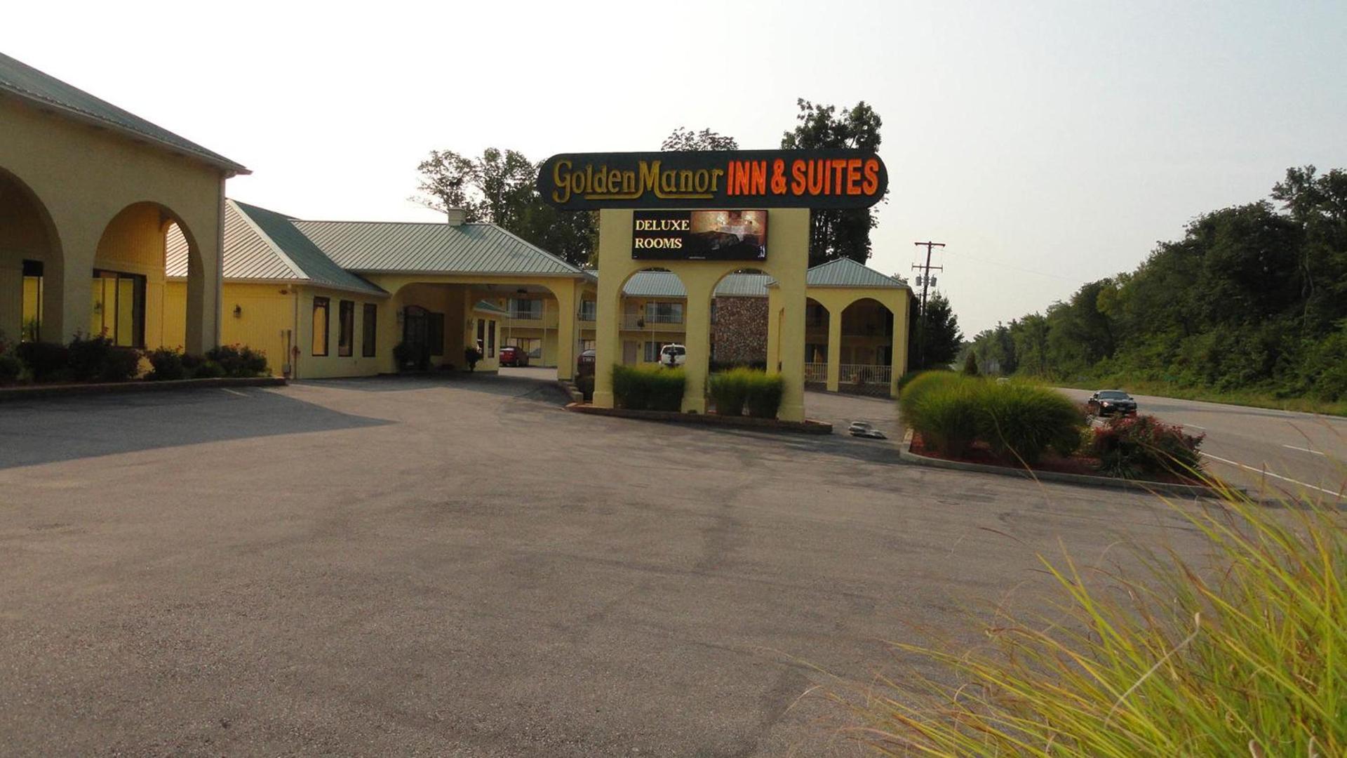 Golden Manor Inn & Suites photo 25