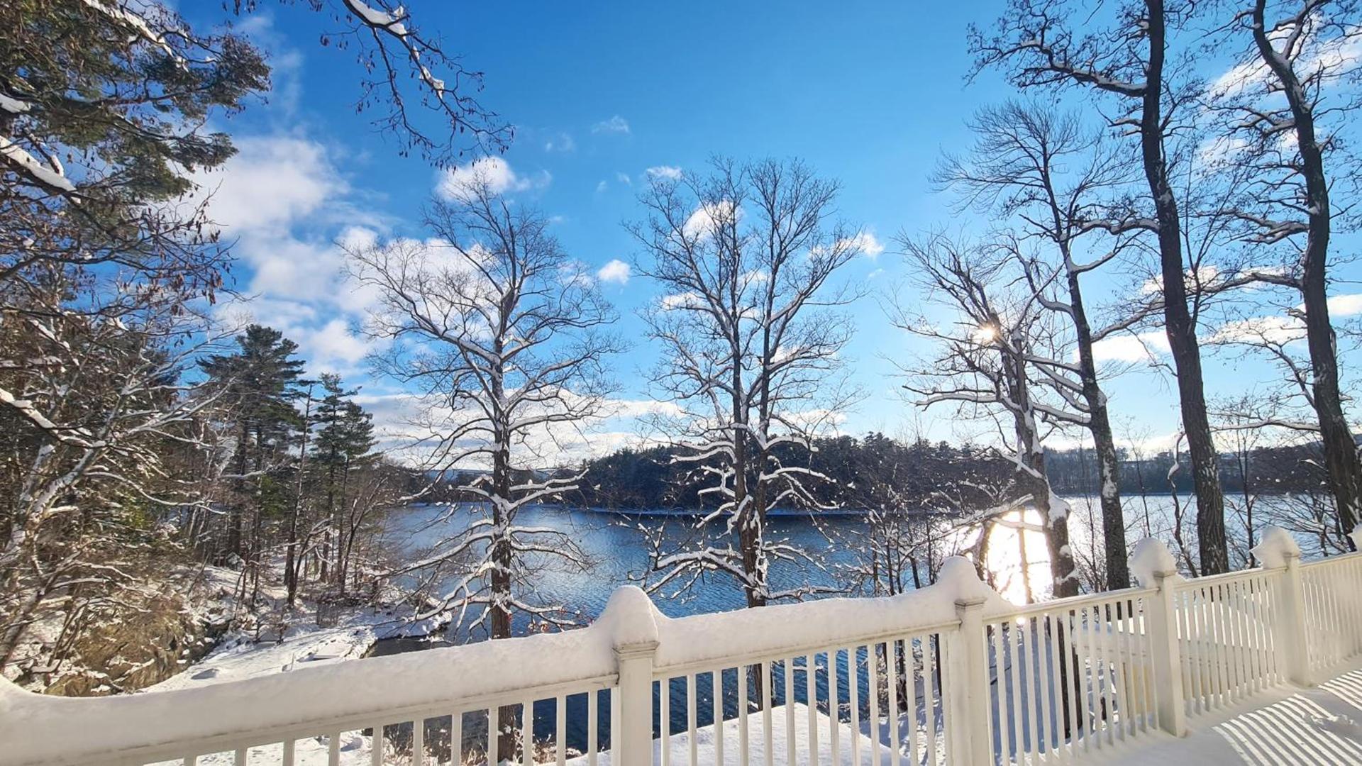 Lakehouse Inn photo 35