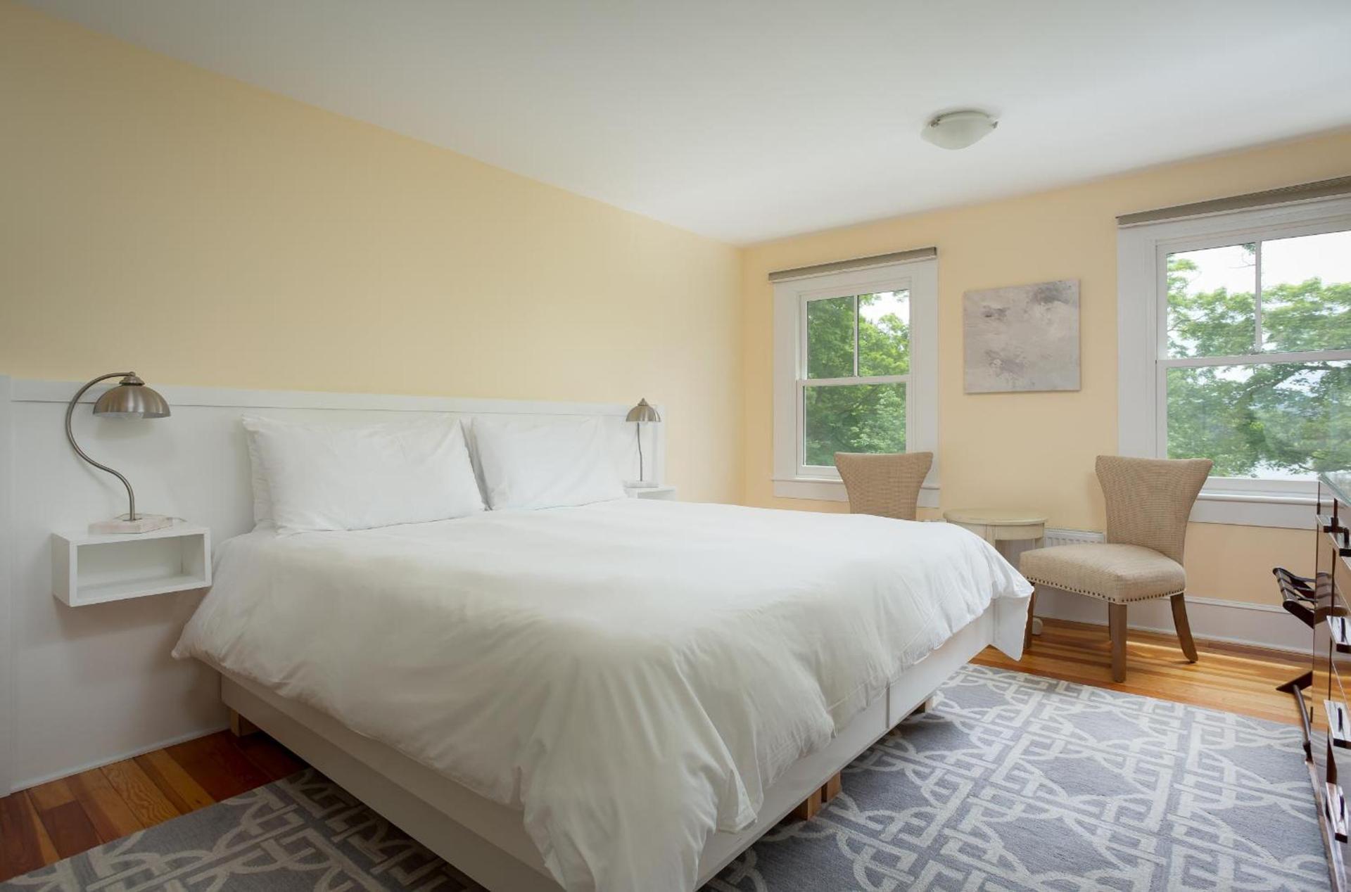Lakehouse Inn photo 15