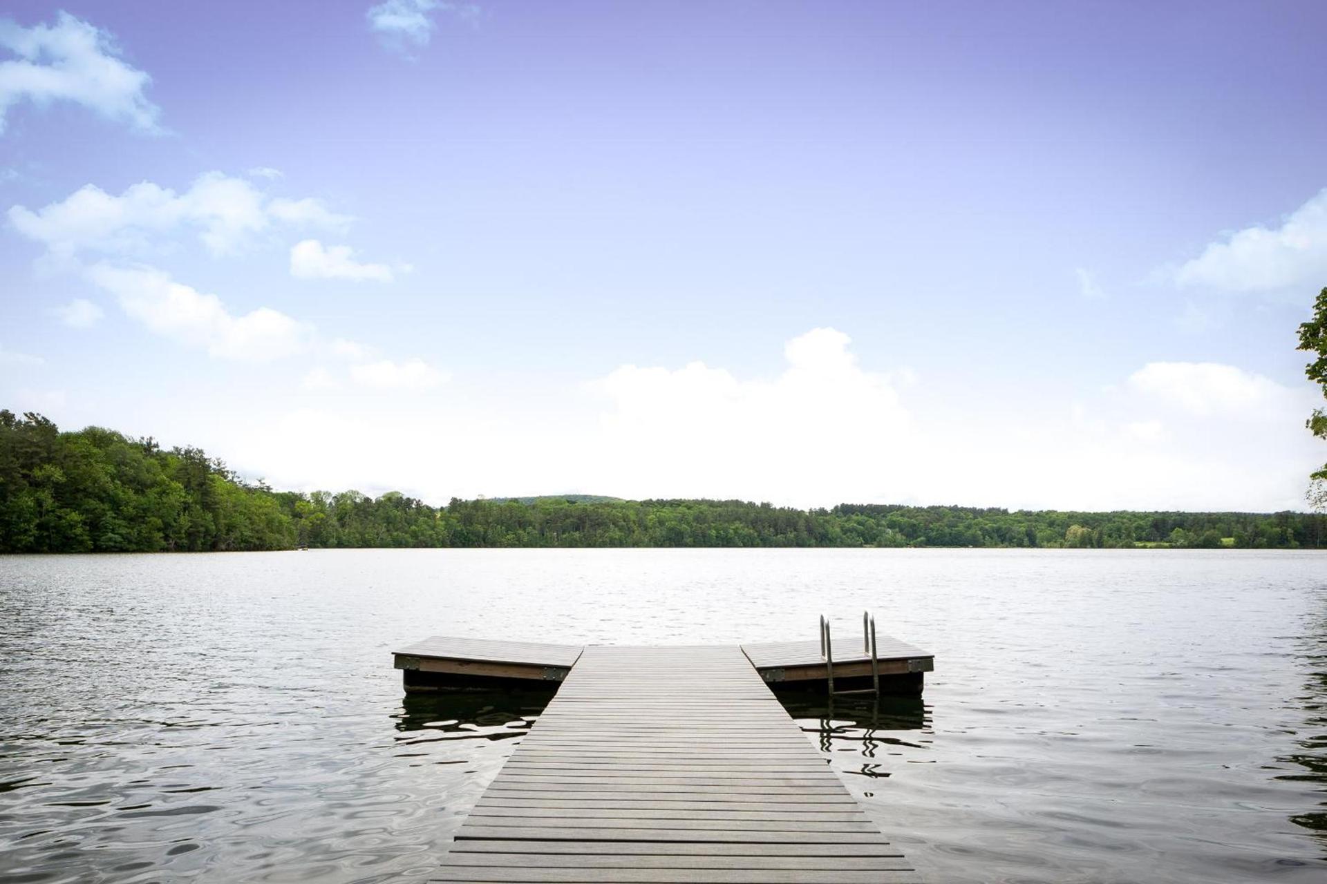Lakehouse Inn photo 11