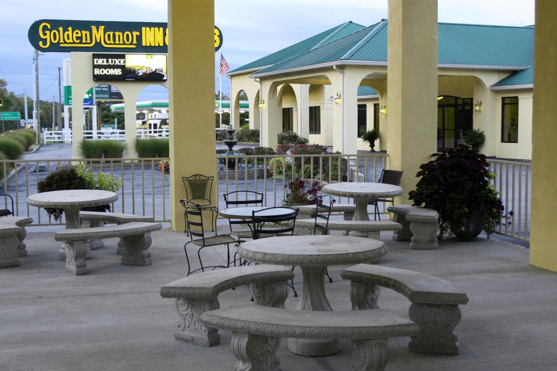 Golden Manor Inn & Suites photo 44