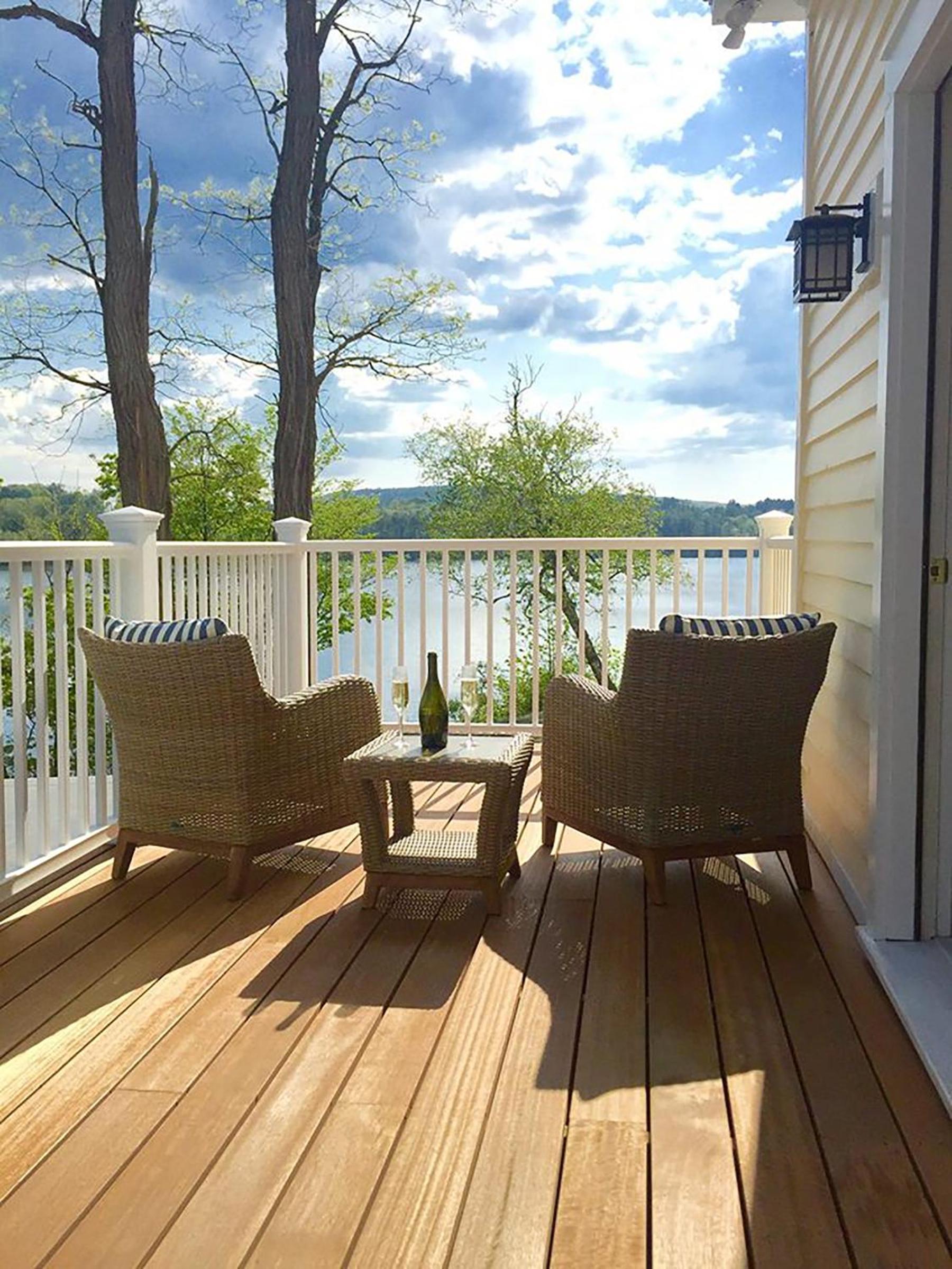 Lakehouse Inn photo 26