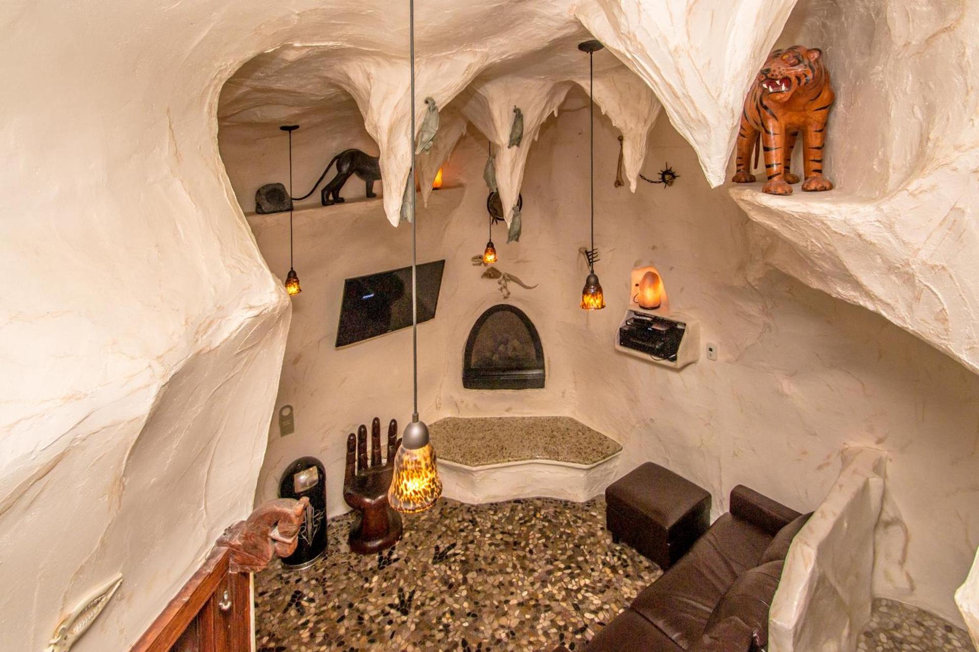 Adventure Suites photo 45