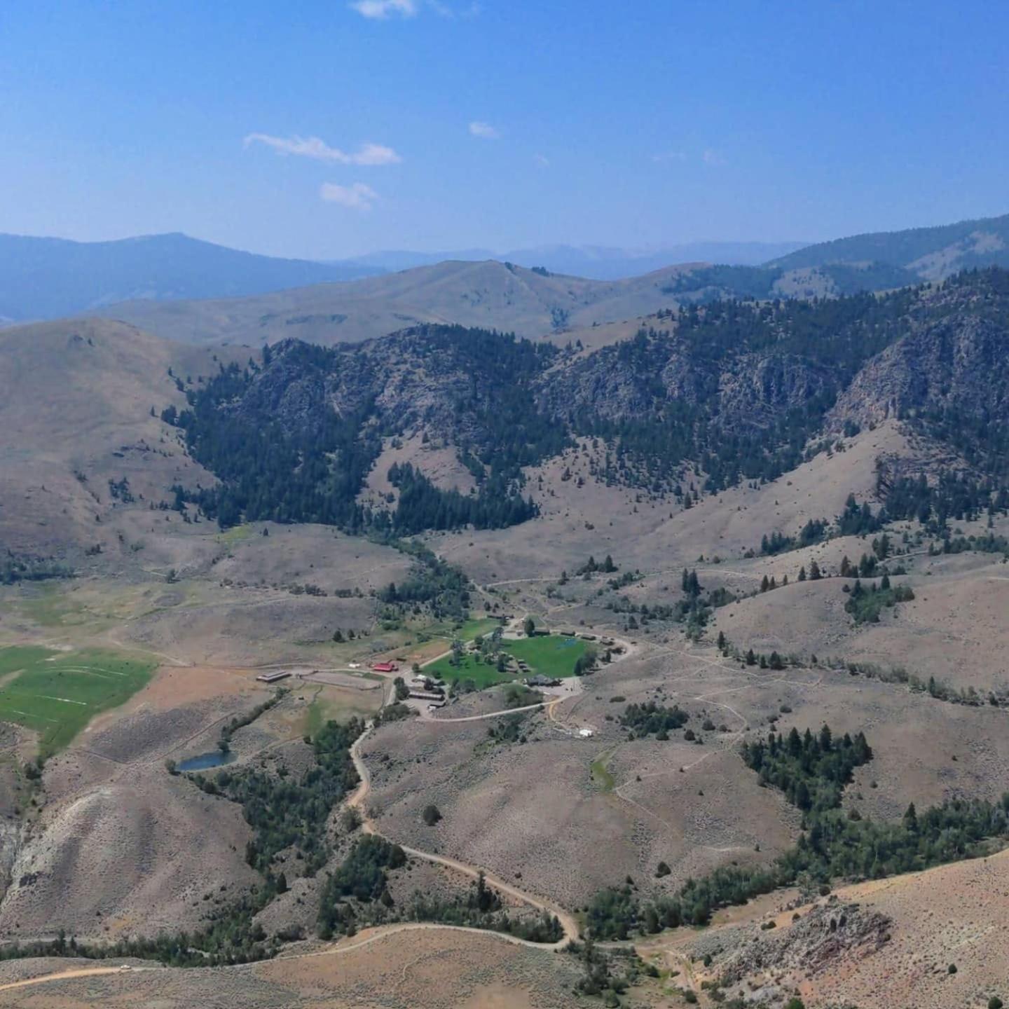 Twin Peaks Guest Ranch photo 7