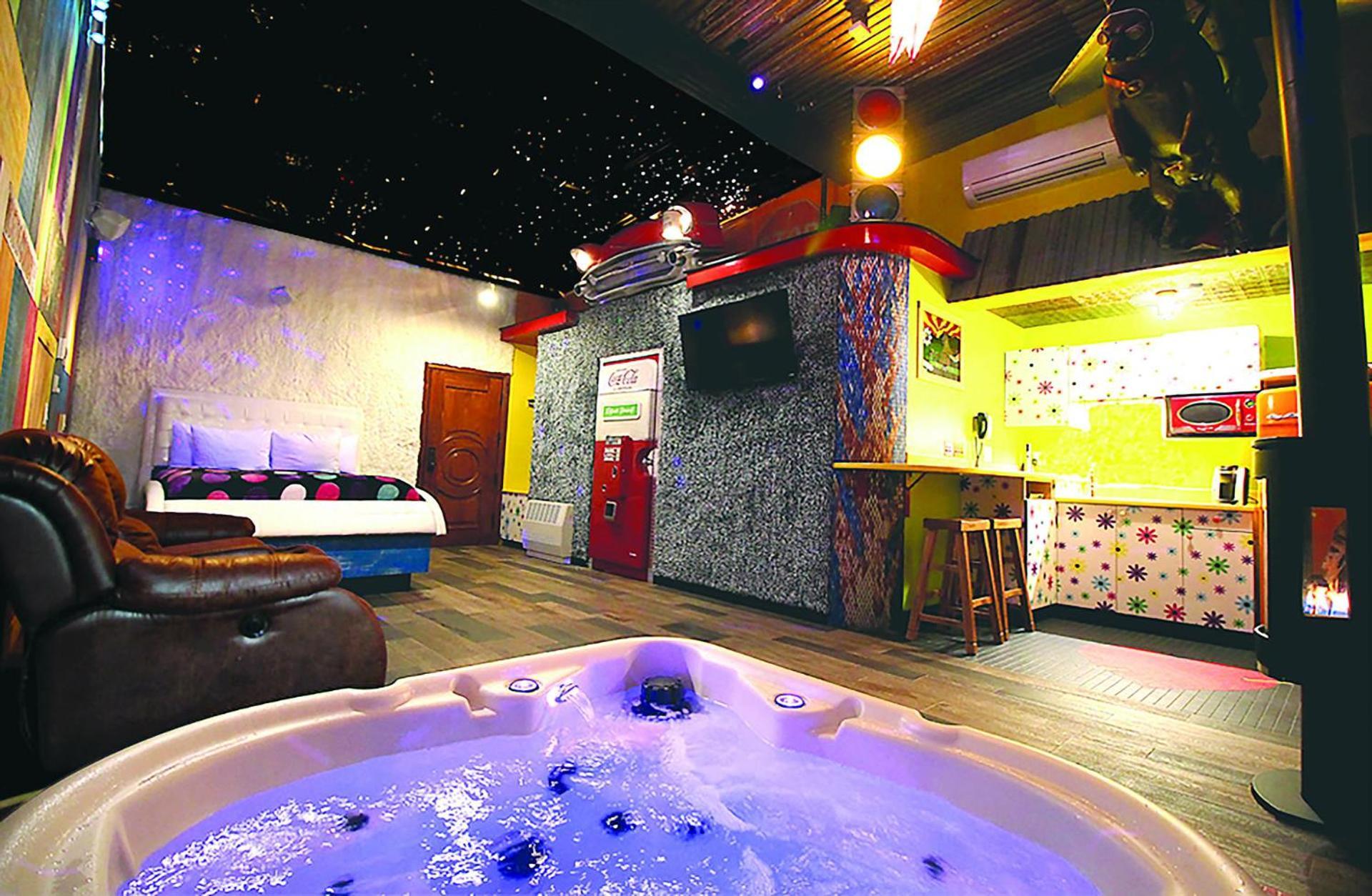 Adventure Suites photo 48