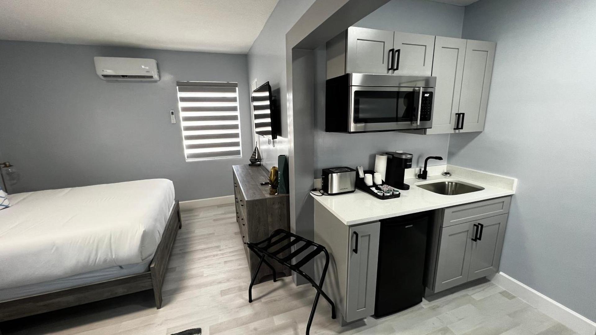 Oceano Suites Daytona Beach photo 13