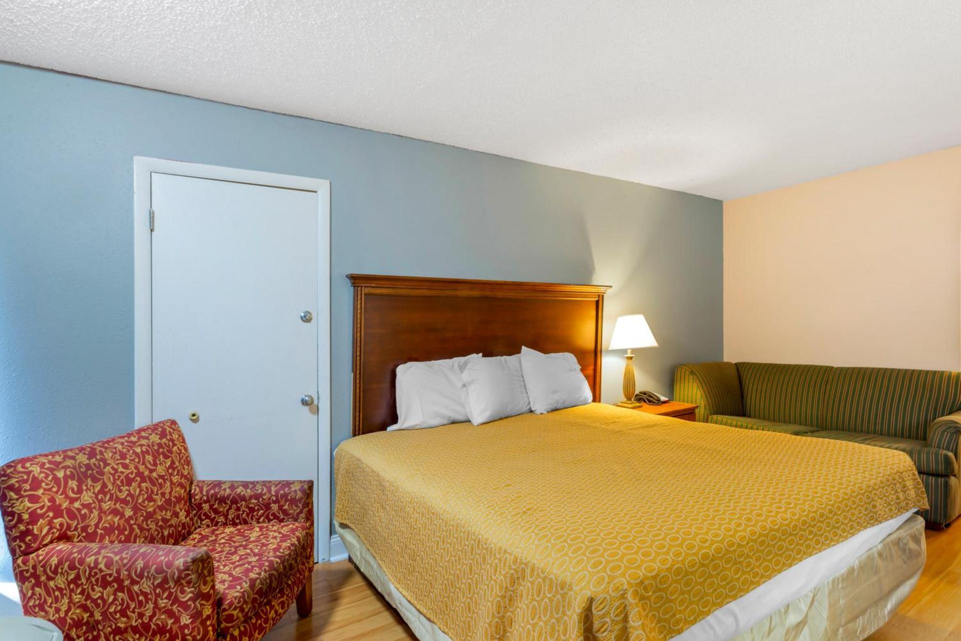 Rodeway Inn Colonial Heights I-95 photo 36