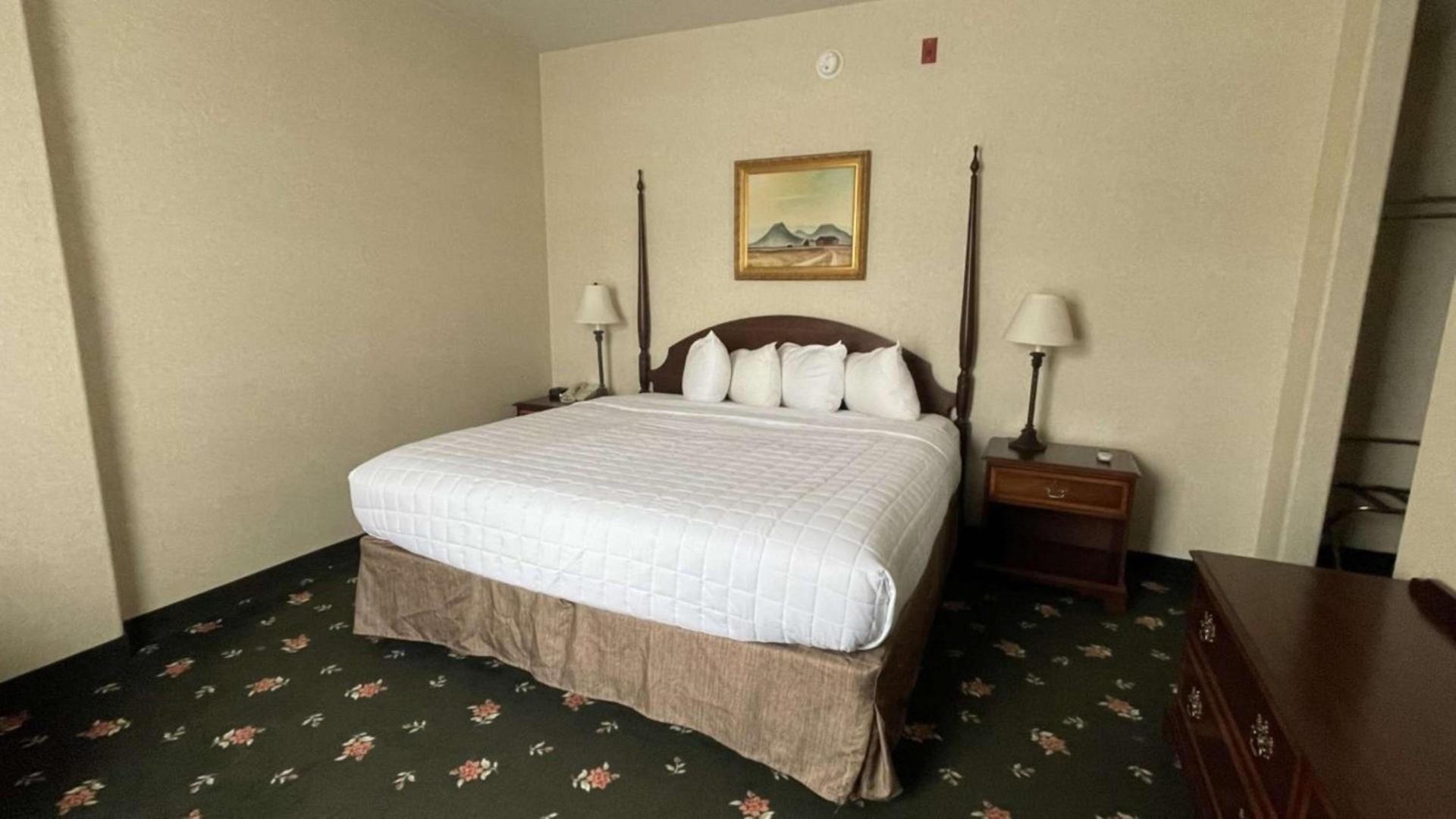 SureStay Hotel by Best Western Eureka photo 11