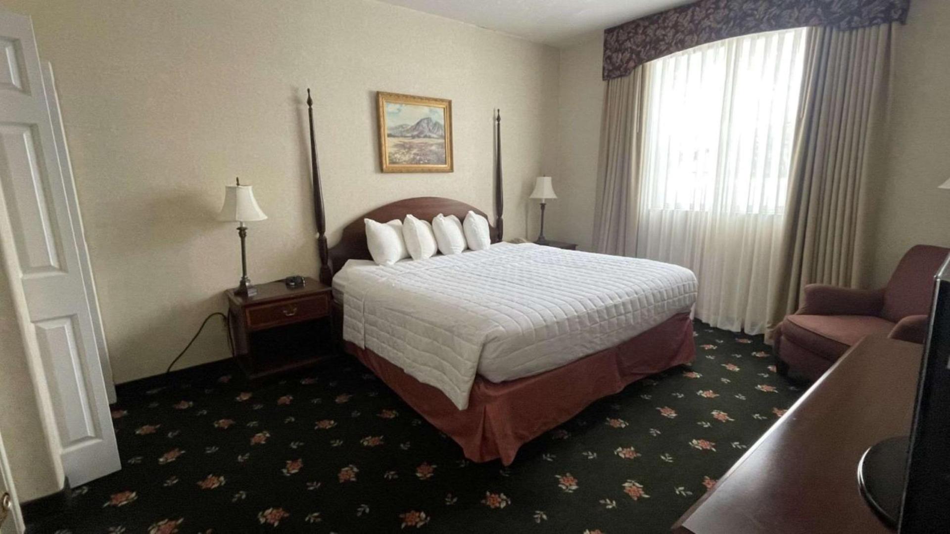 SureStay Hotel by Best Western Eureka photo 13
