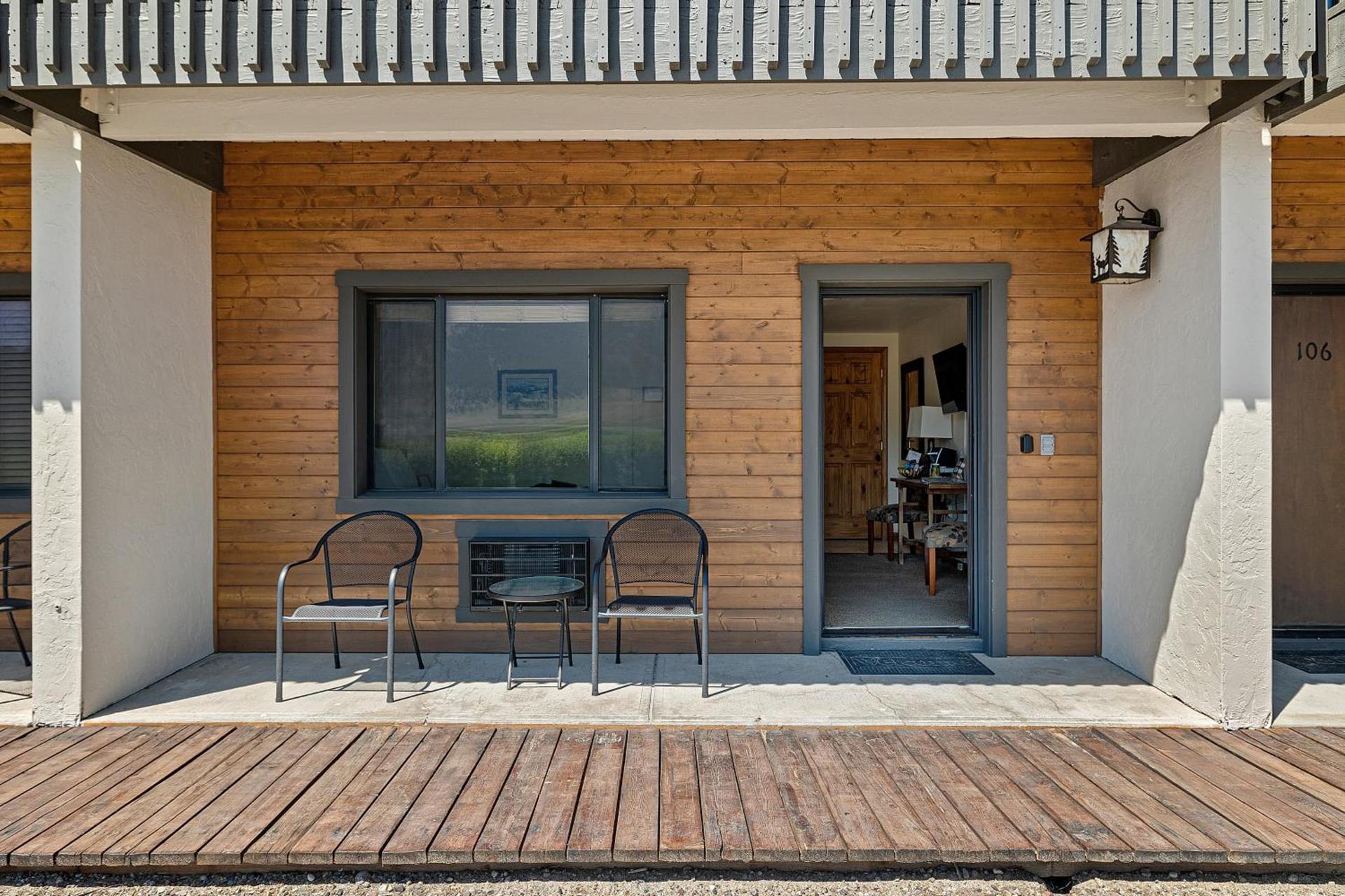 Elk Refuge Inn photo 59