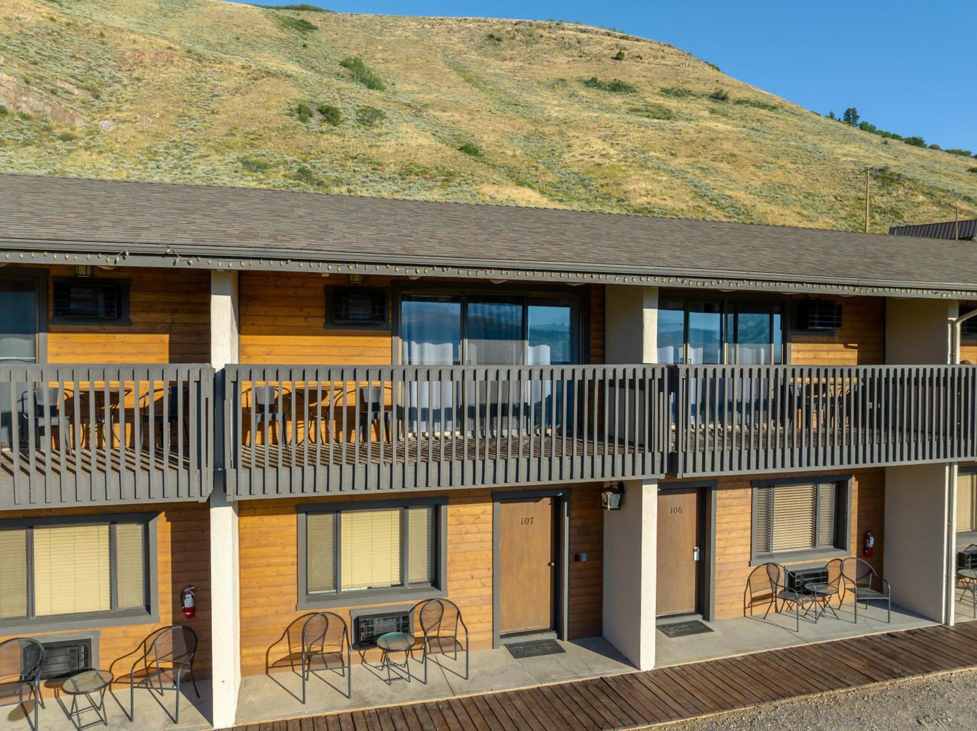 Elk Refuge Inn photo 62