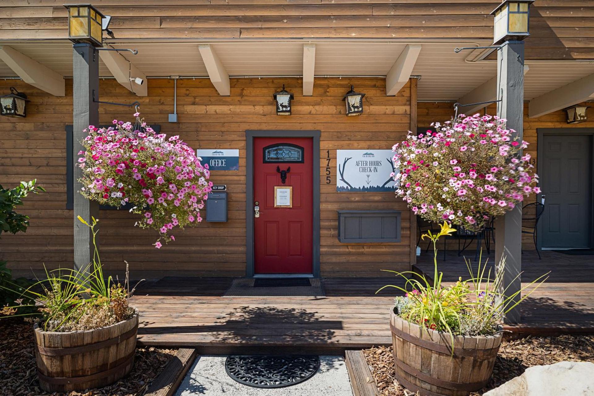 Elk Refuge Inn photo 8