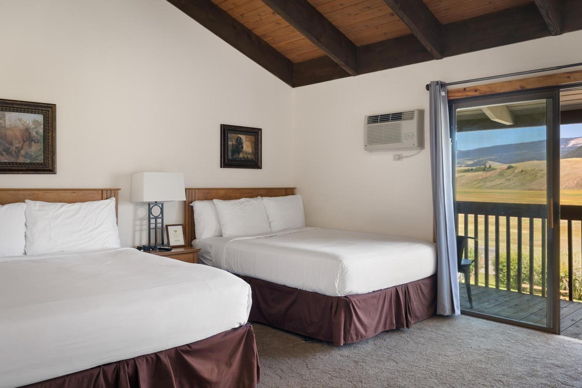Elk Refuge Inn photo 71