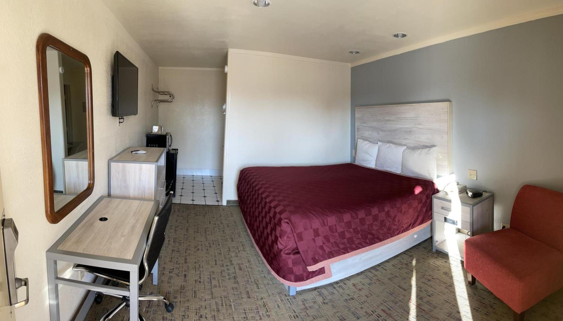 Antlers Budget Inn photo 17