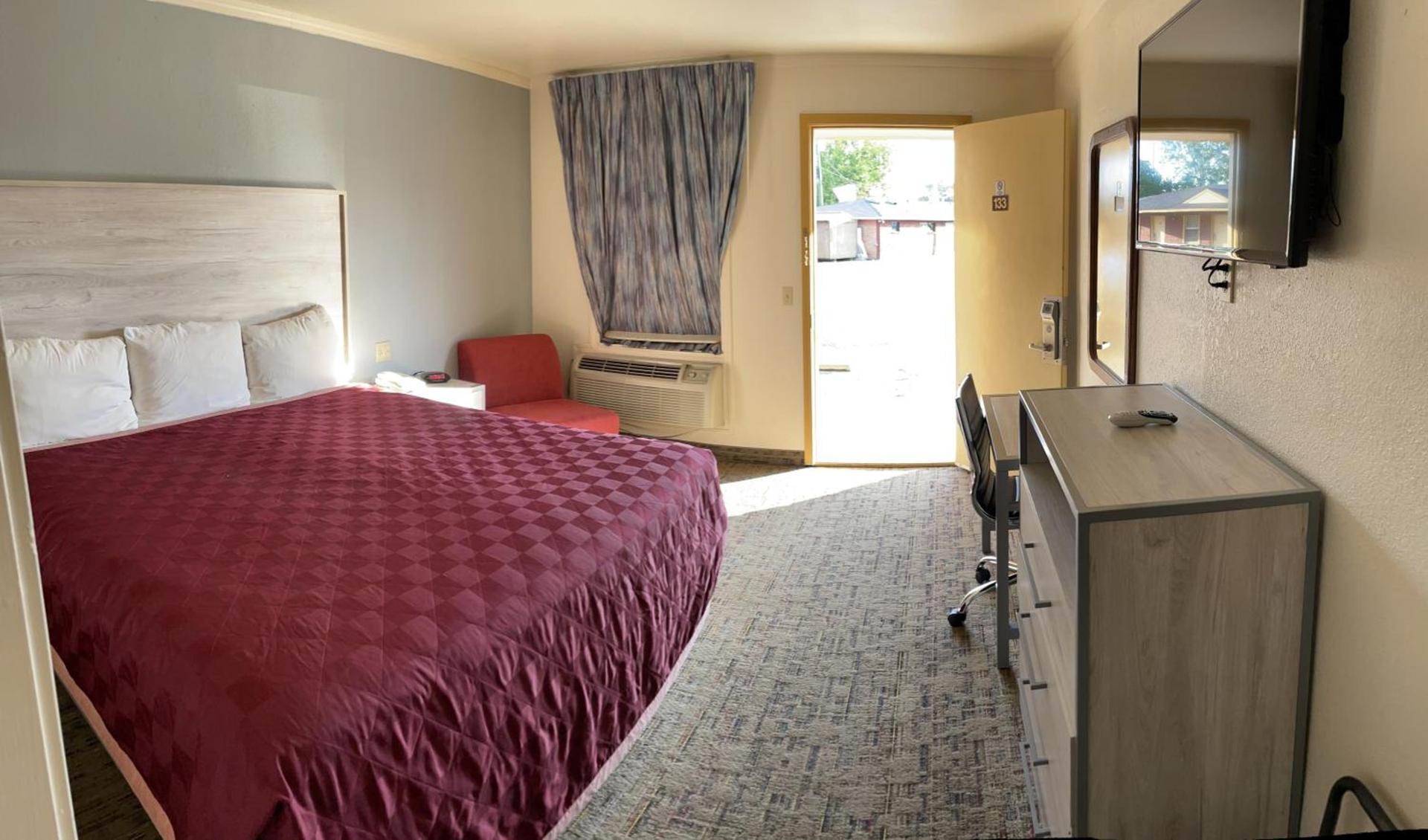 Antlers Budget Inn photo 13