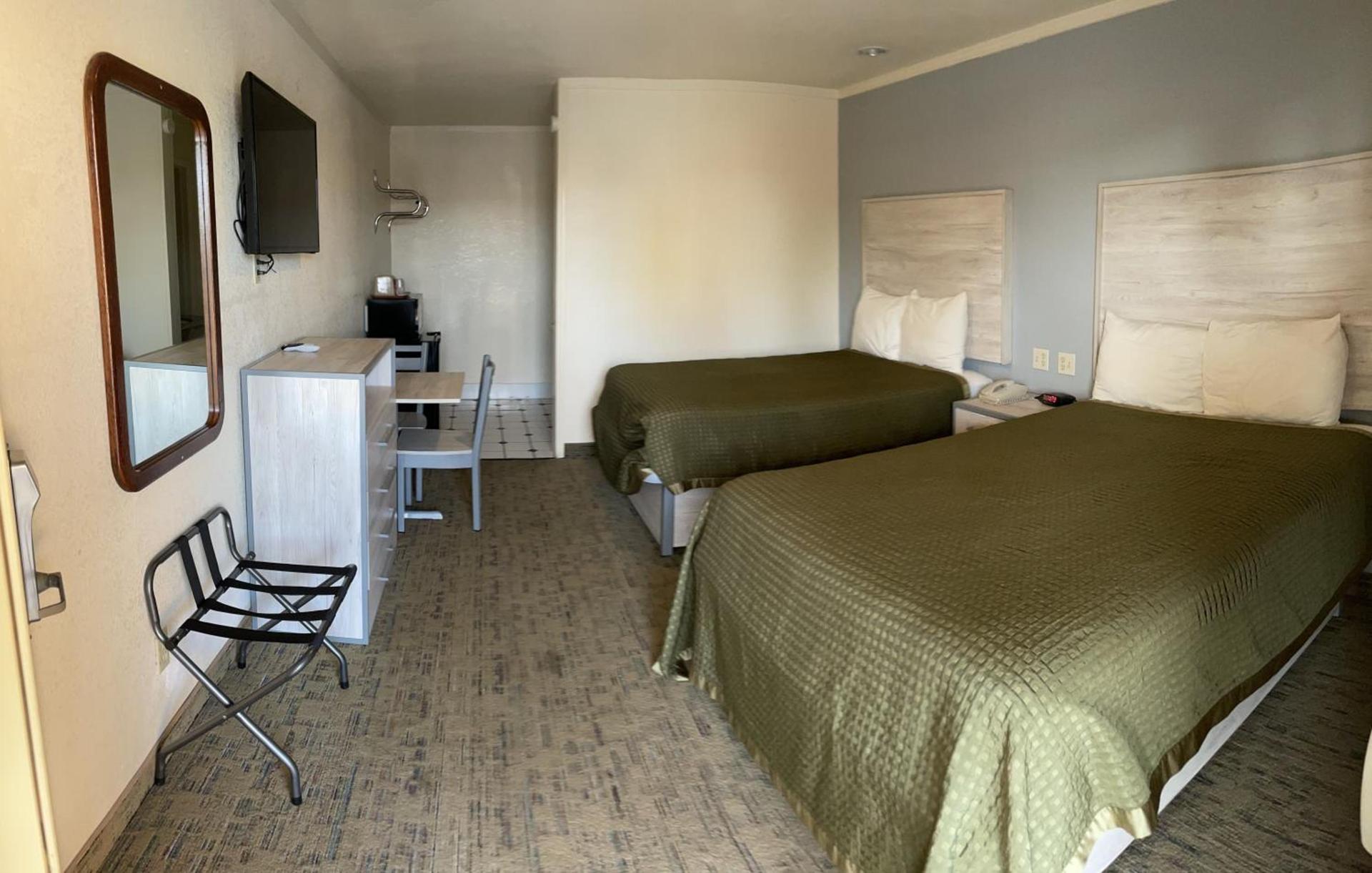 Antlers Budget Inn photo 14